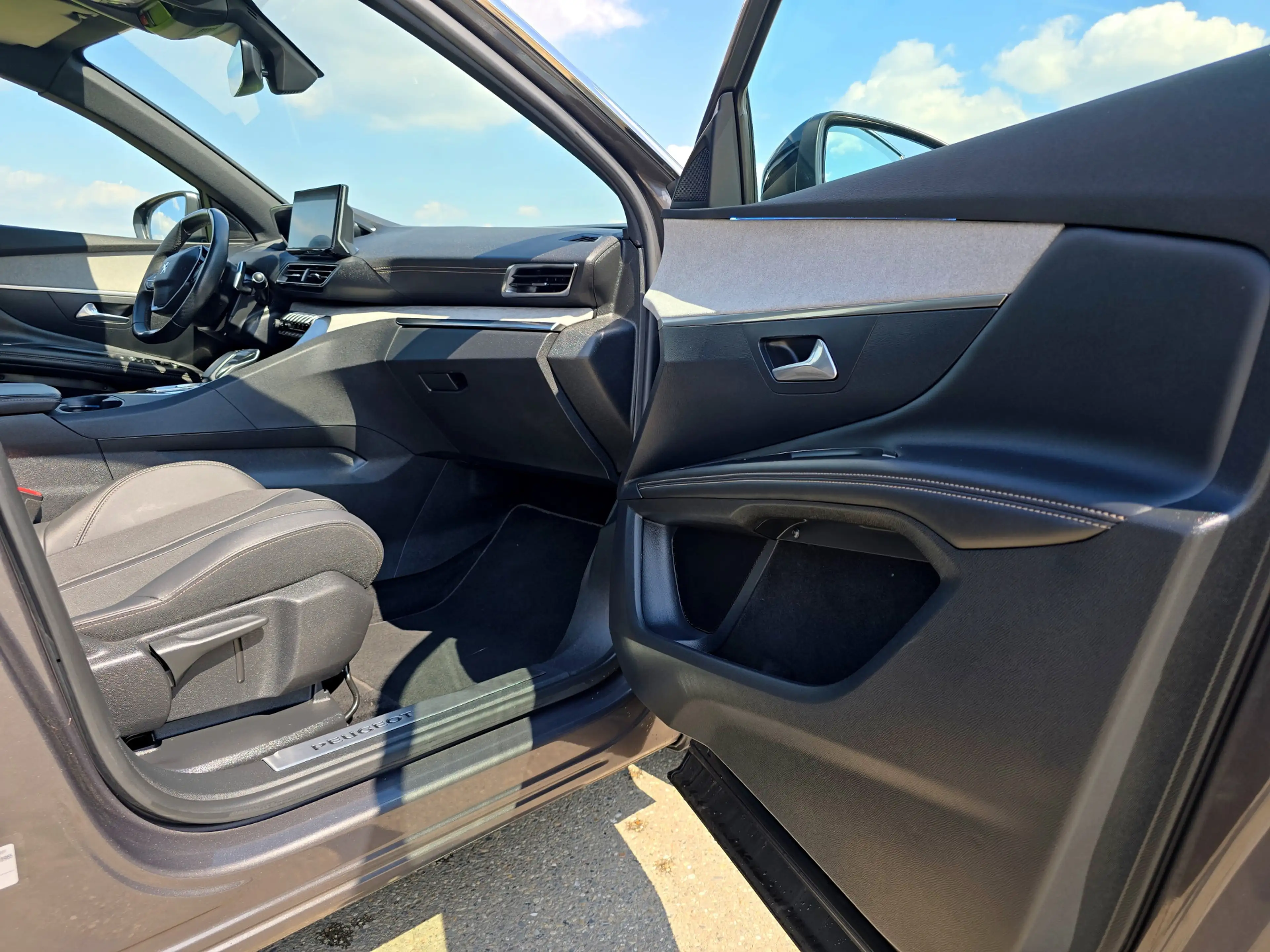 Peugeot 3008 1.6 HYbrid 225 GT - PHEV - Panorama dak - — photo 12