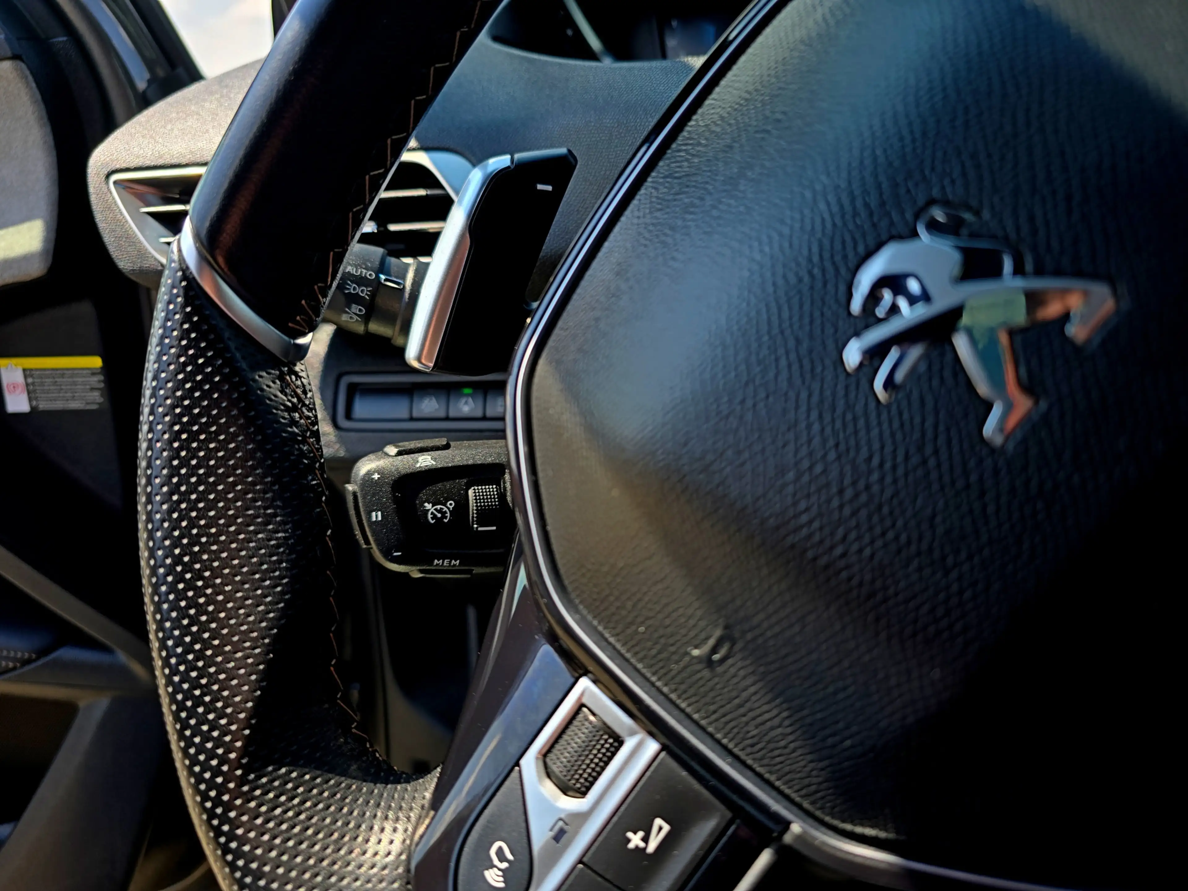 Peugeot 3008 1.6 HYbrid 225 GT - PHEV - Panorama dak - — photo 29