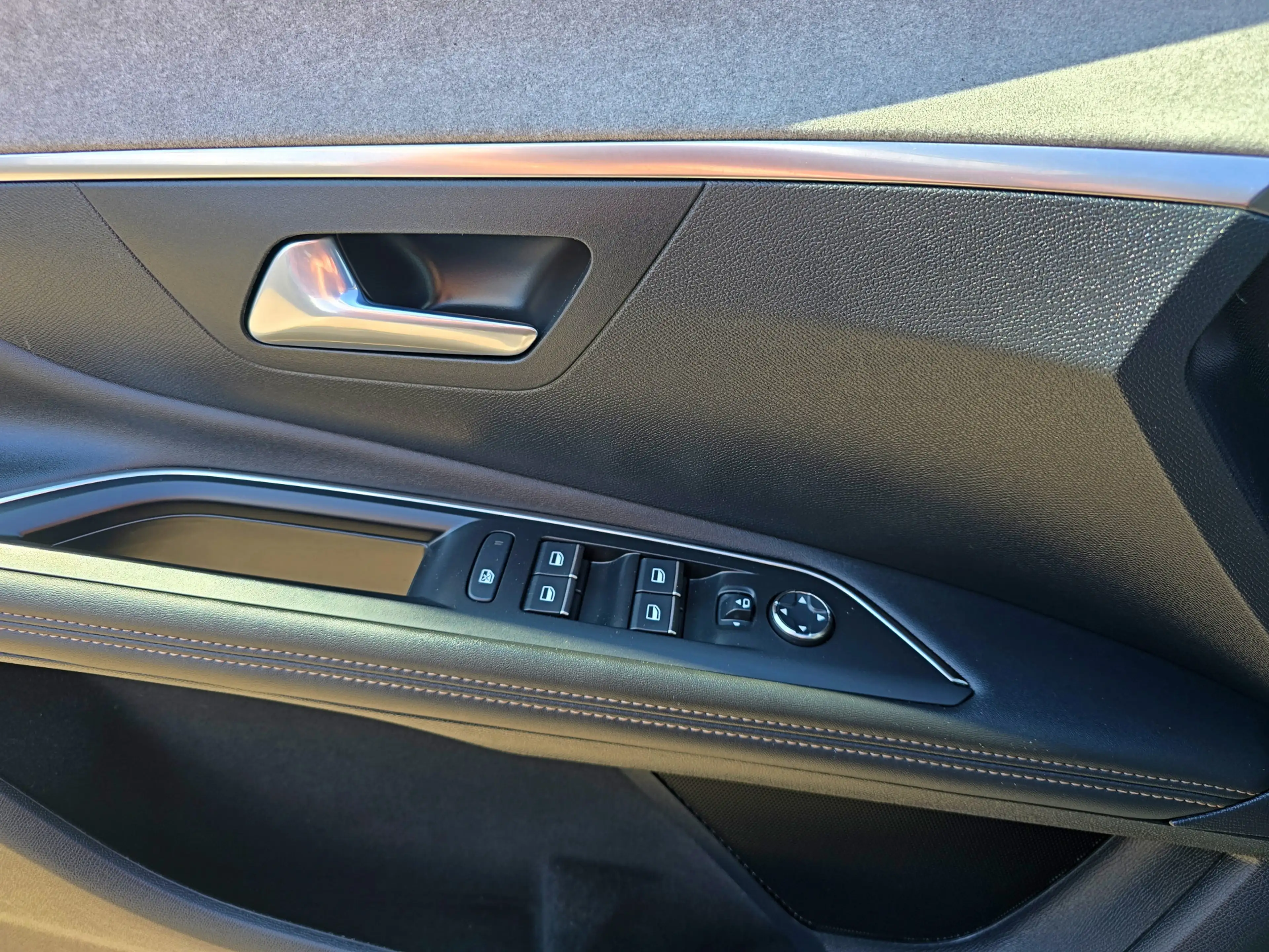 Peugeot 3008 1.6 HYbrid 225 GT - PHEV - Panorama dak - — photo 21