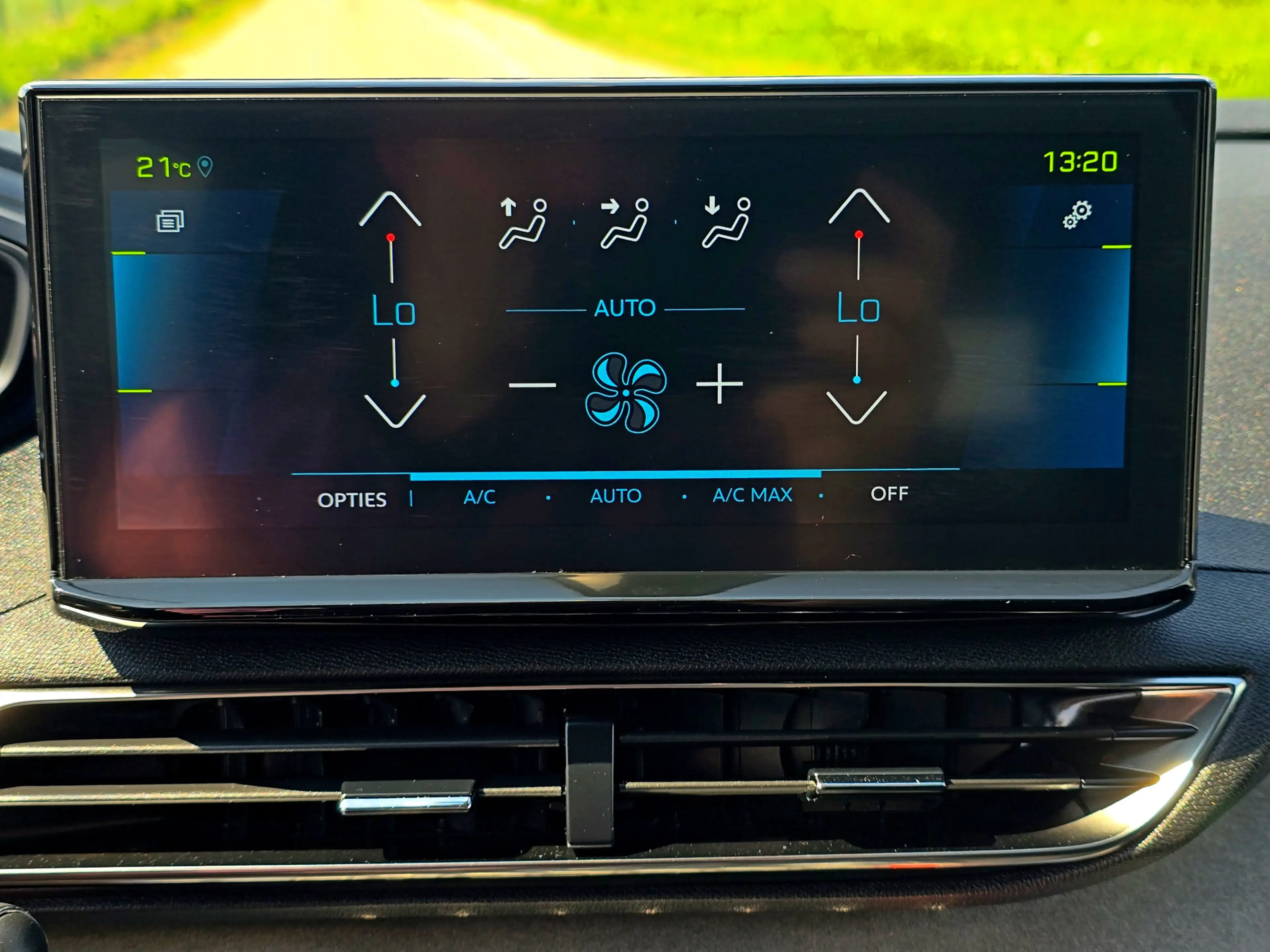 Peugeot 3008 1.6 HYbrid 225 GT - PHEV - Panorama dak - — photo 37