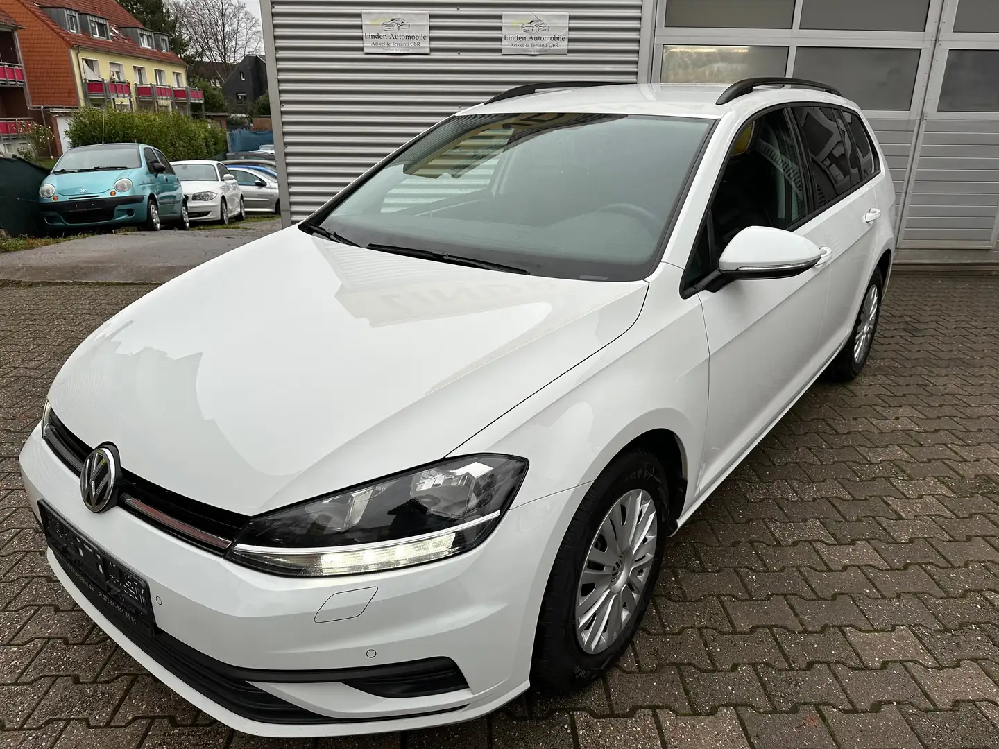 Volkswagen Golf Variant Trendline BMT/Start-Stopp Weiß - 2