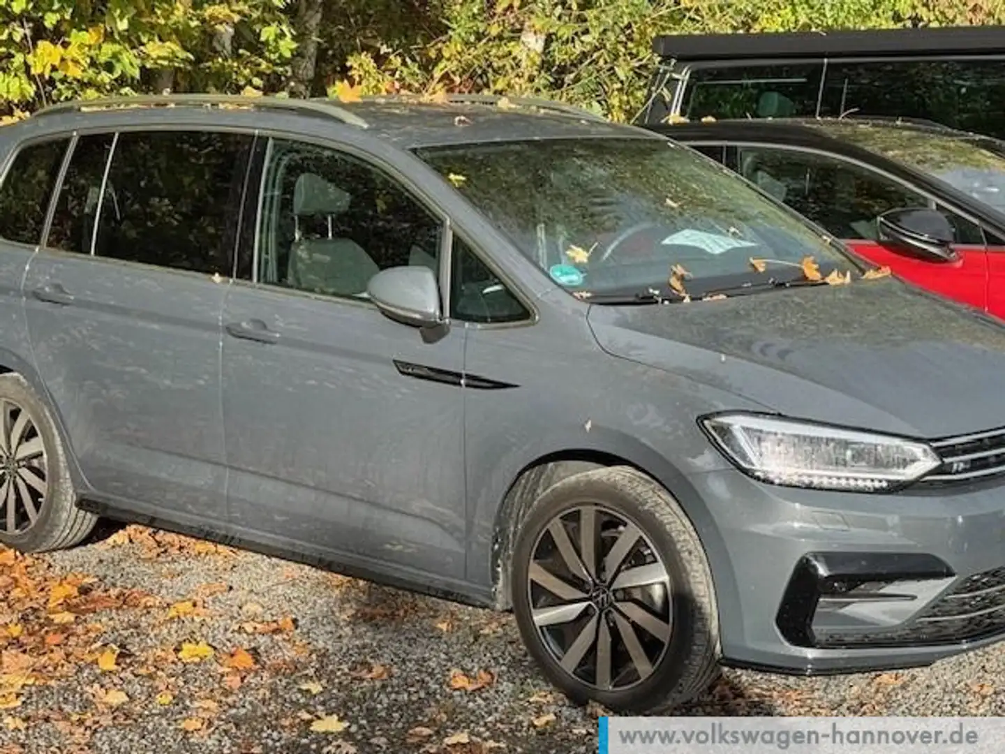 Volkswagen Touran 1.5 TSI DSG Highline Navi AHK LED DigCock Grau - 2