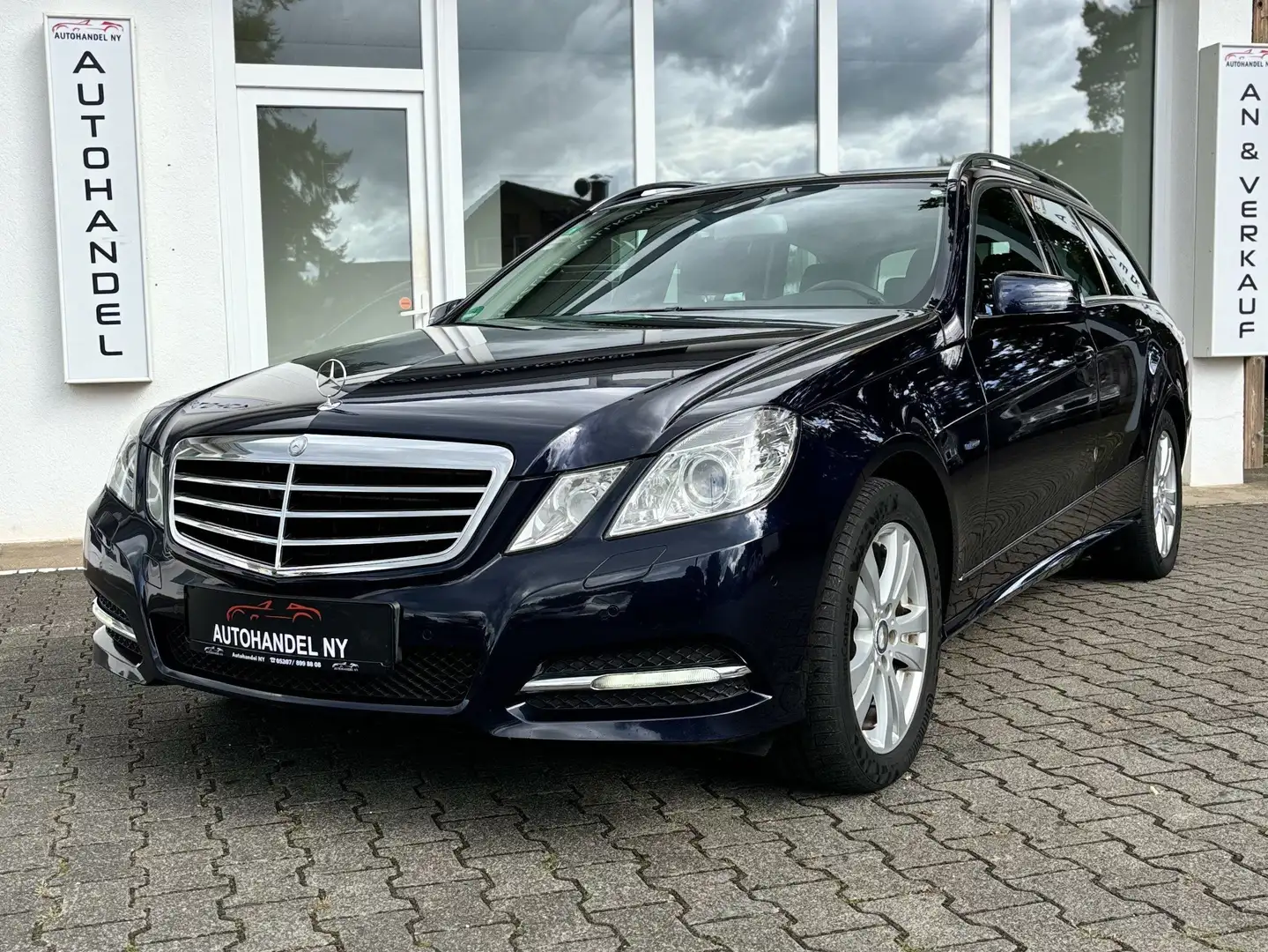 Mercedes-Benz E 350 Mercedes E 350 CDI Avantgarde, 2. Hand, AHK, Xenon Bleu - 2