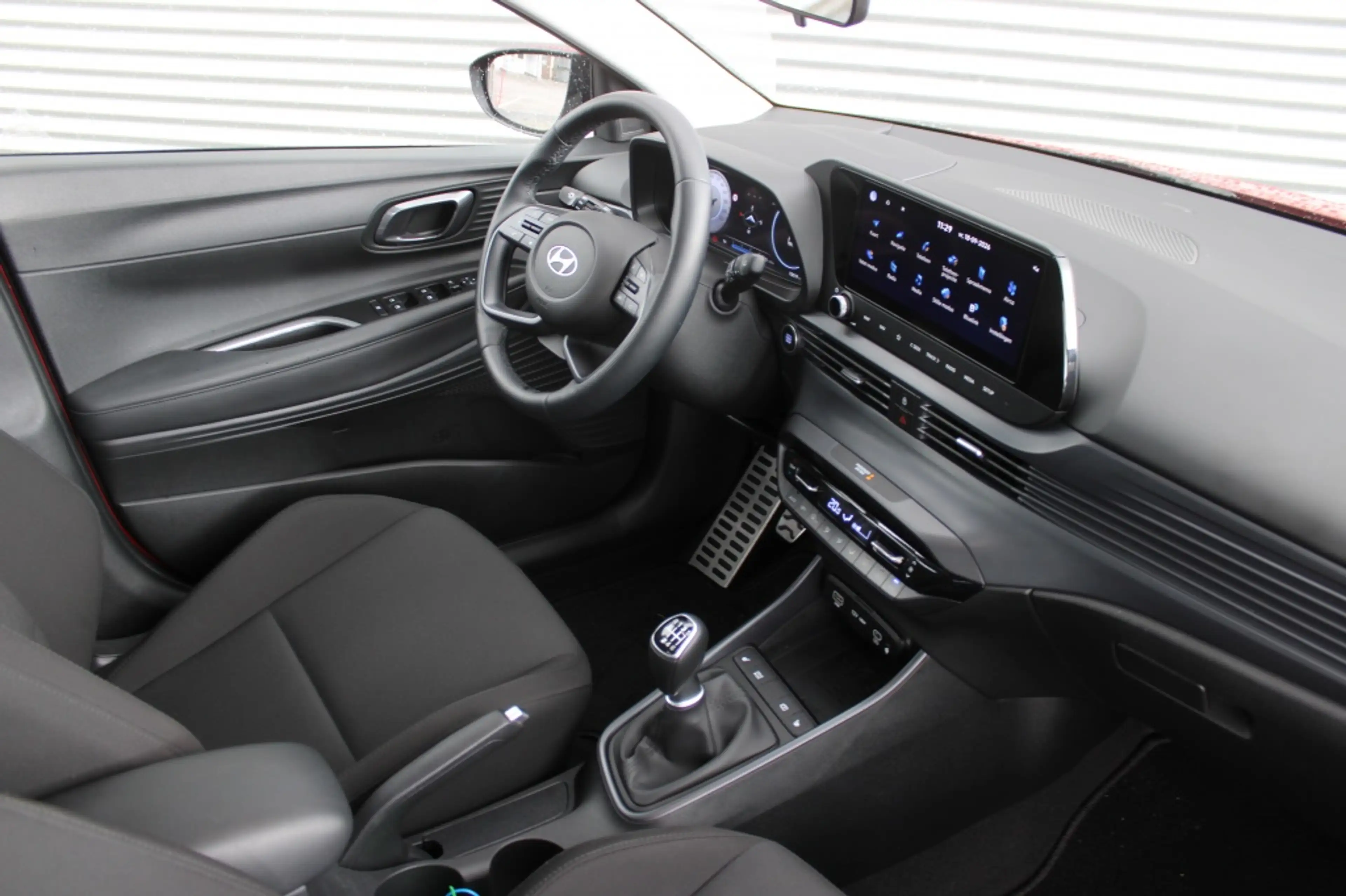 Hyundai BAYON 1.0 T-GDI Premium | LED | Camera | Cruise | Naviga — photo 4