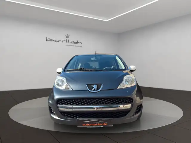 Peugeot 107 view 4