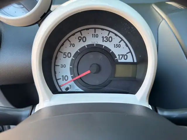 Peugeot 107 view 15