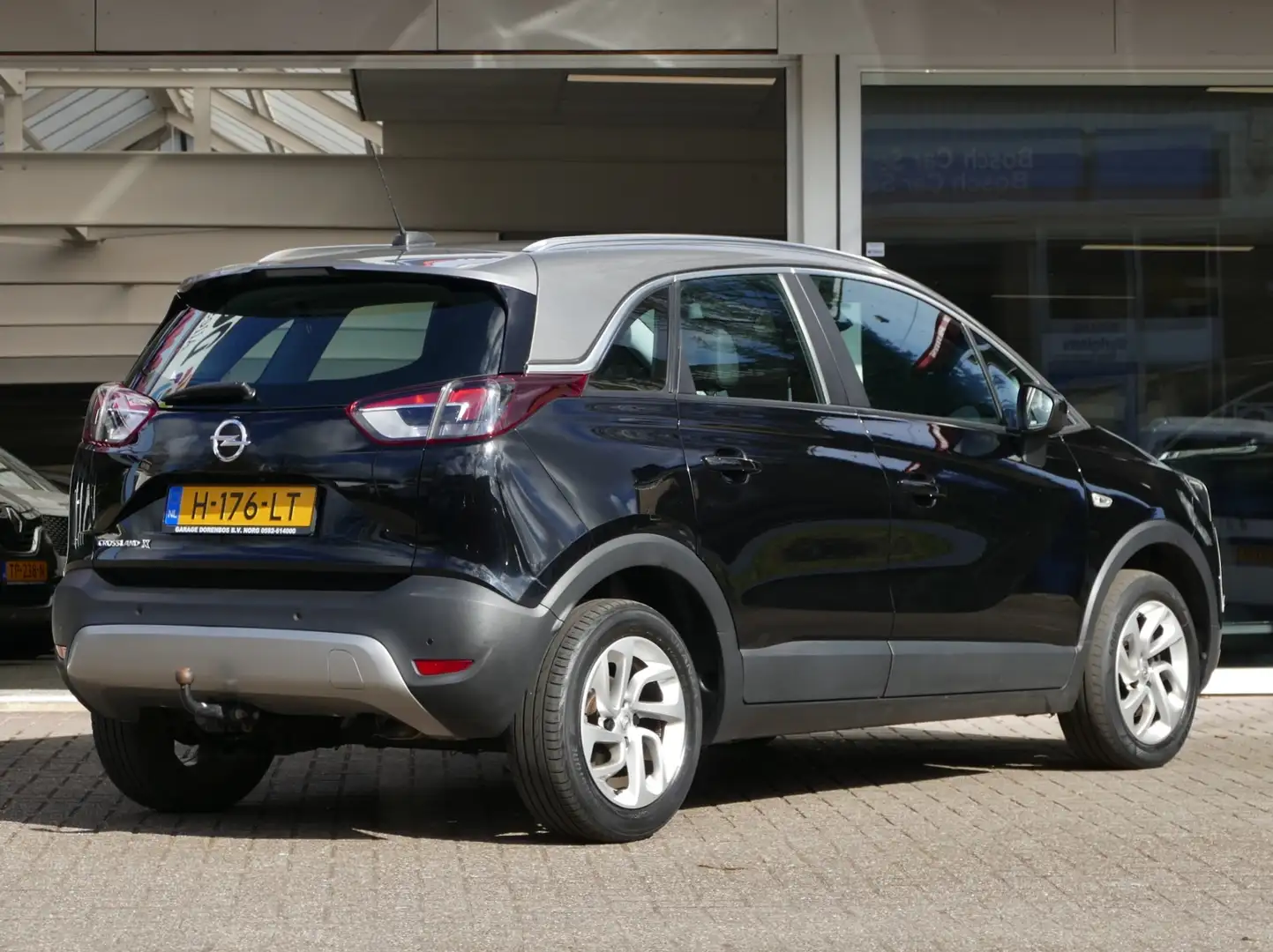 Opel Crossland X 1.2 Turbo Innovation | Apple Carplay/Android auto Zwart - 2