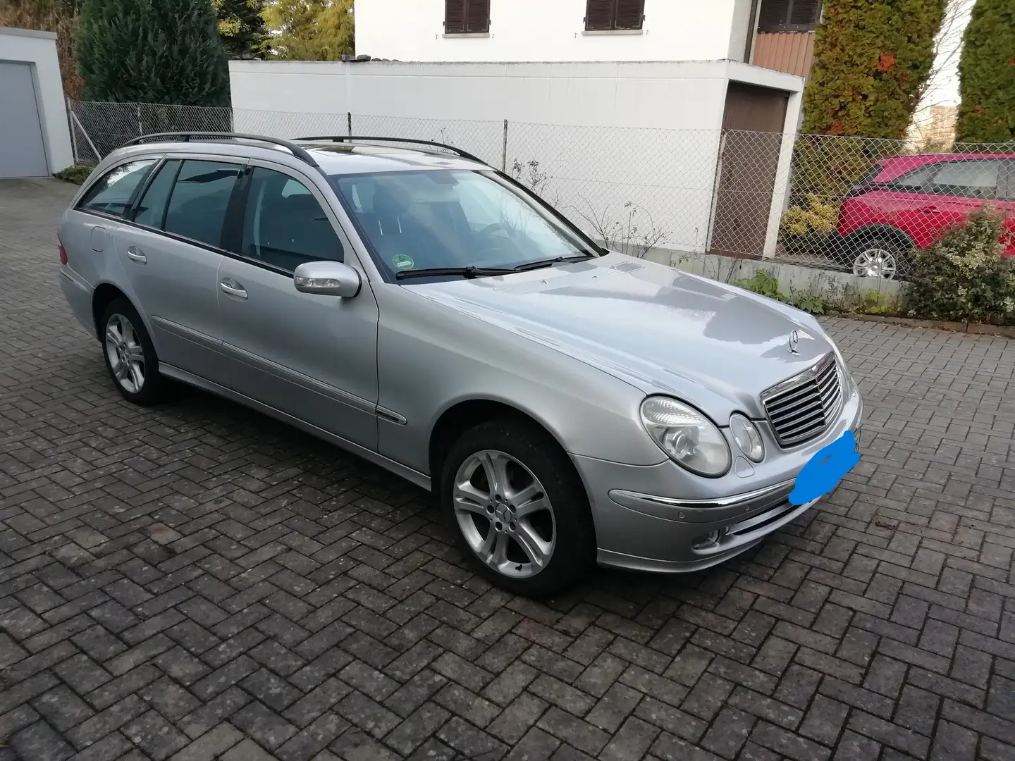 Mercedes-Benz E 320 E 320 T 4Matic Avantgarde Silber - 2