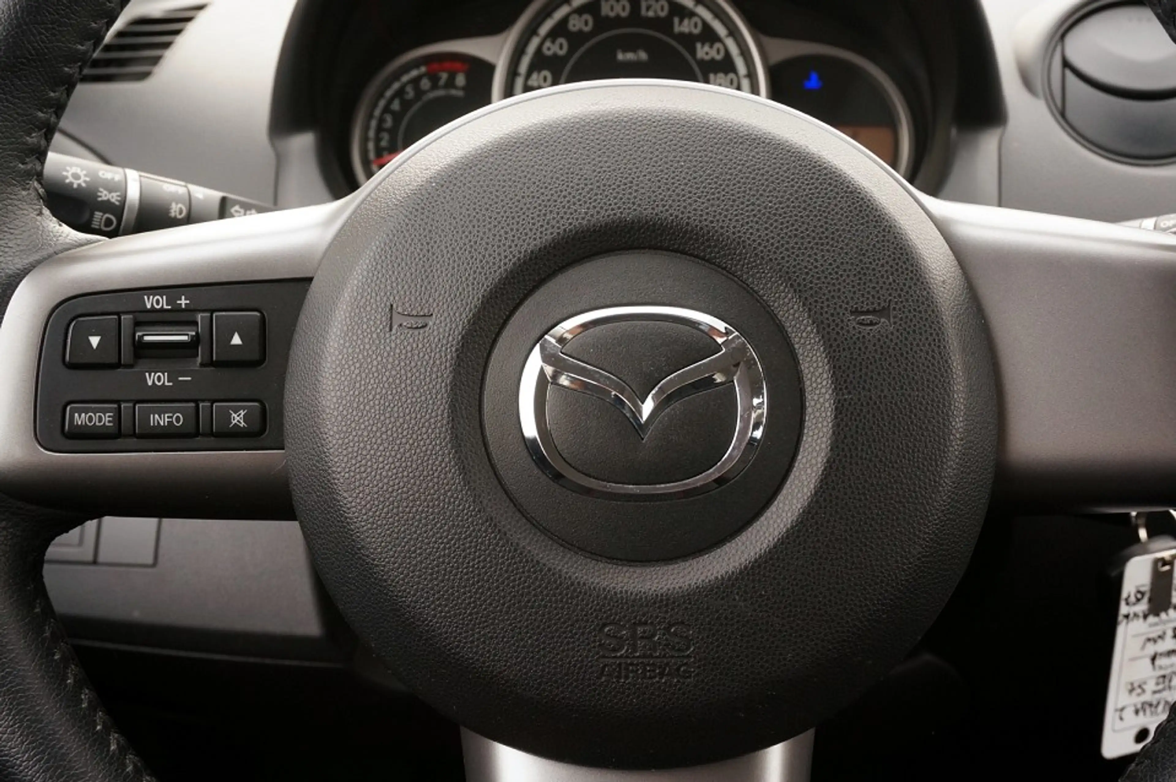 Mazda 2 5-Türer Edition | Benz. 55kW (75PS) | Sitzheizung — photo 9