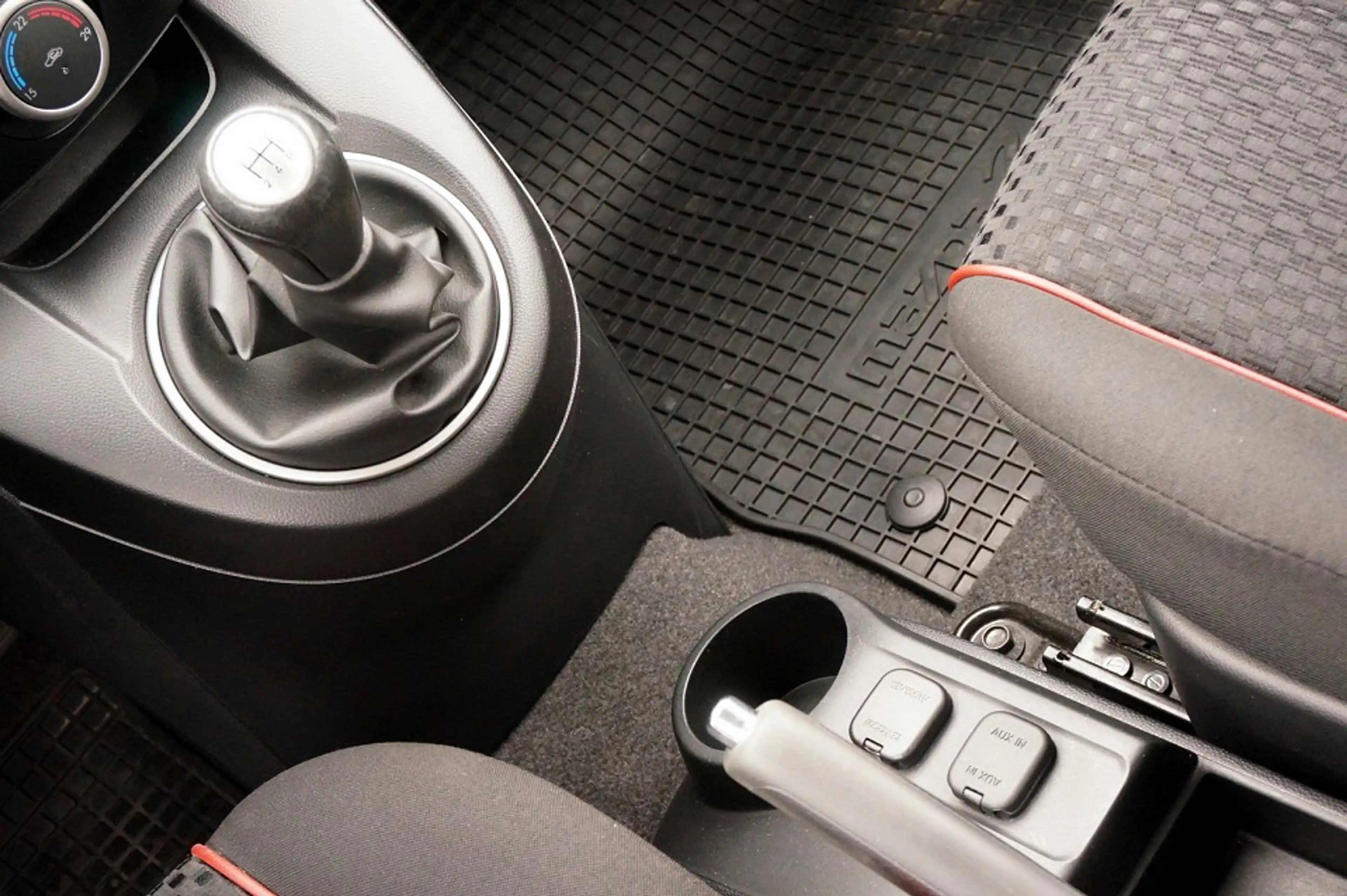 Mazda 2 5-Türer Edition | Benz. 55kW (75PS) | Sitzheizung — photo 12