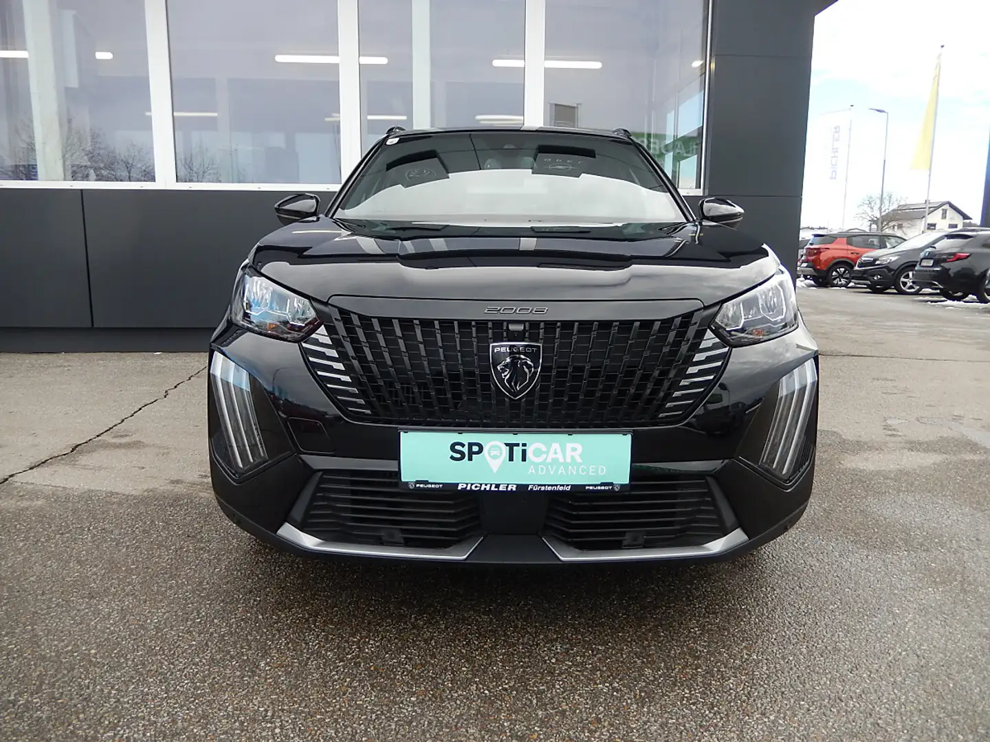 Peugeot 2008 1,2 PureTech 100 S&S Allure 6-Gang-Manuell Schwarz - 2