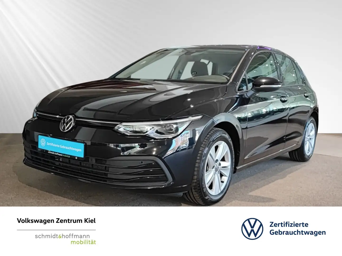 Volkswagen Golf VIII Life 1.5 TSI NAVI+SITZHZ+ACC+PDC+LED Klima Zwart - 1