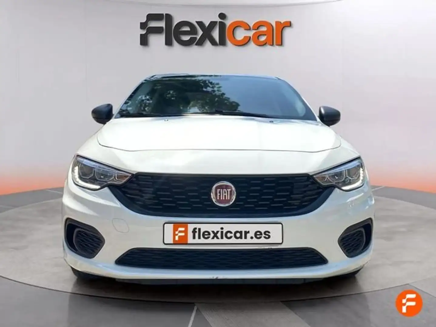 Fiat Tipo 1.4 16v Easy 70kW (95CV) gasolina 5p. Blanco - 2
