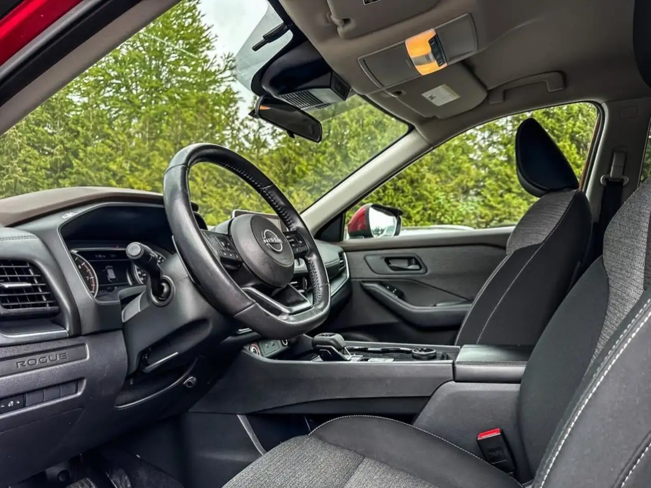 Nissan Rogue снимка Nissan Rogue