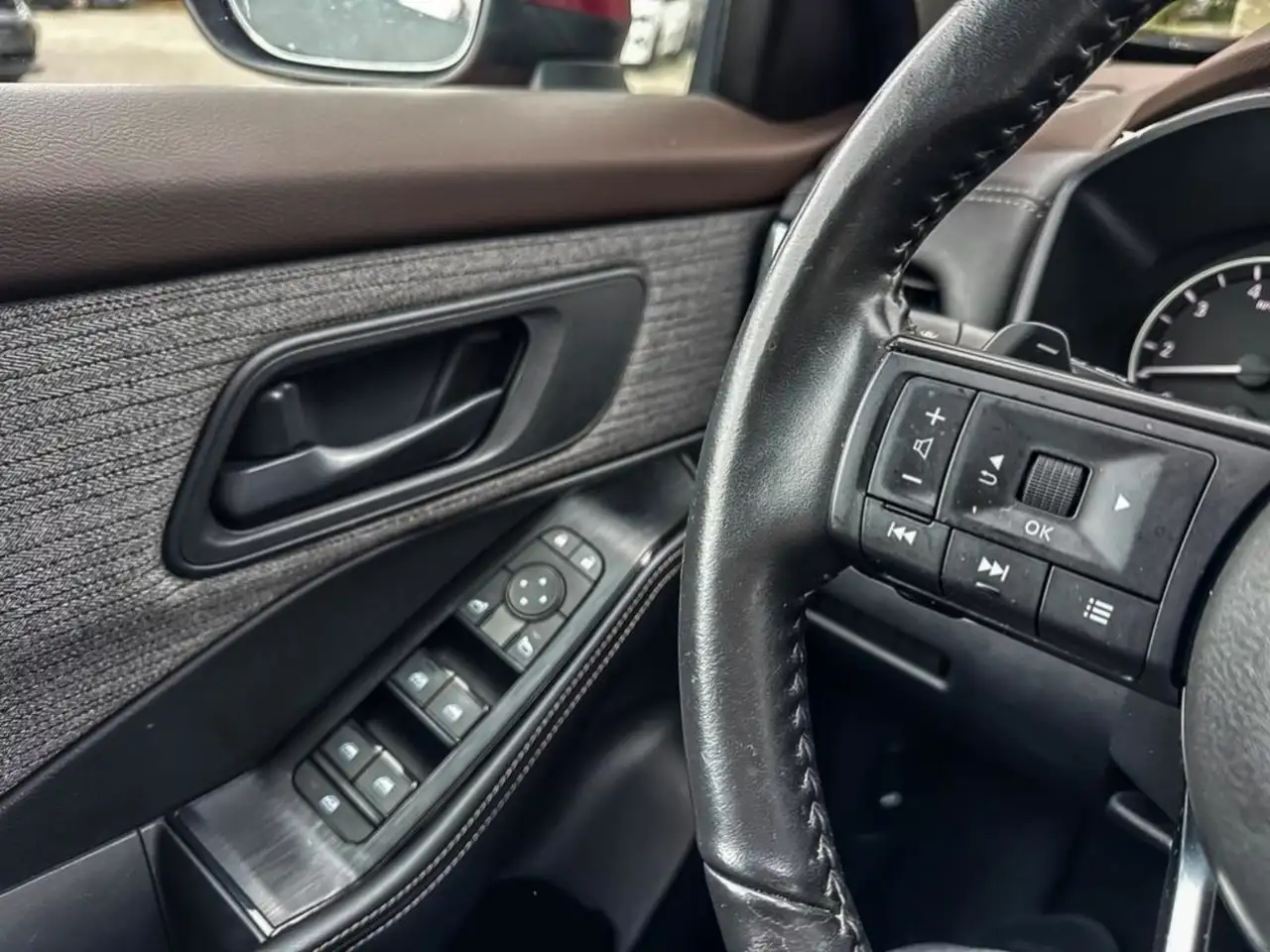 Nissan Rogue снимка Nissan Rogue