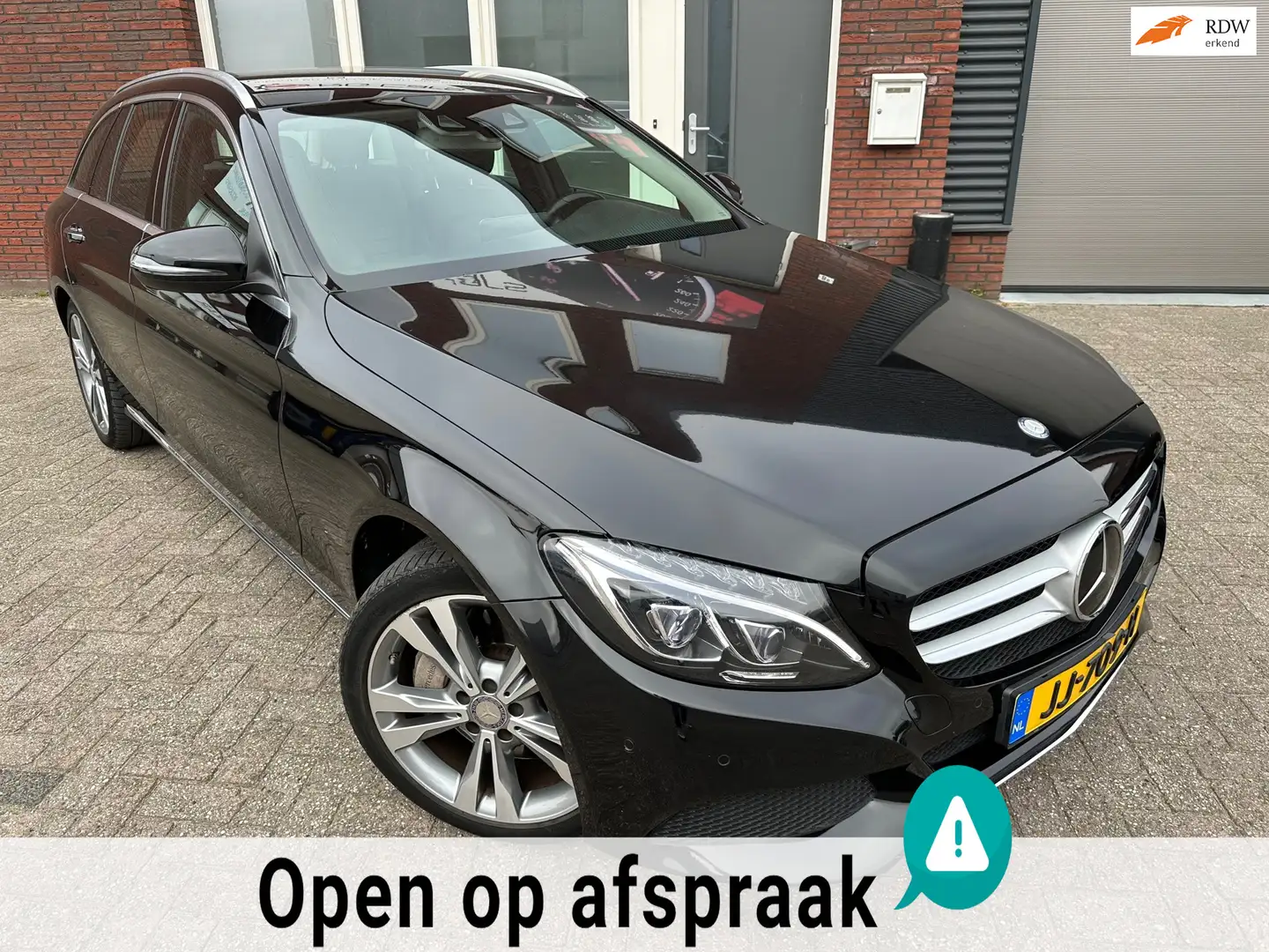 Mercedes-Benz C 350 Estate e Lease Edition / Leder / Camera / Navi / P Zwart - 1