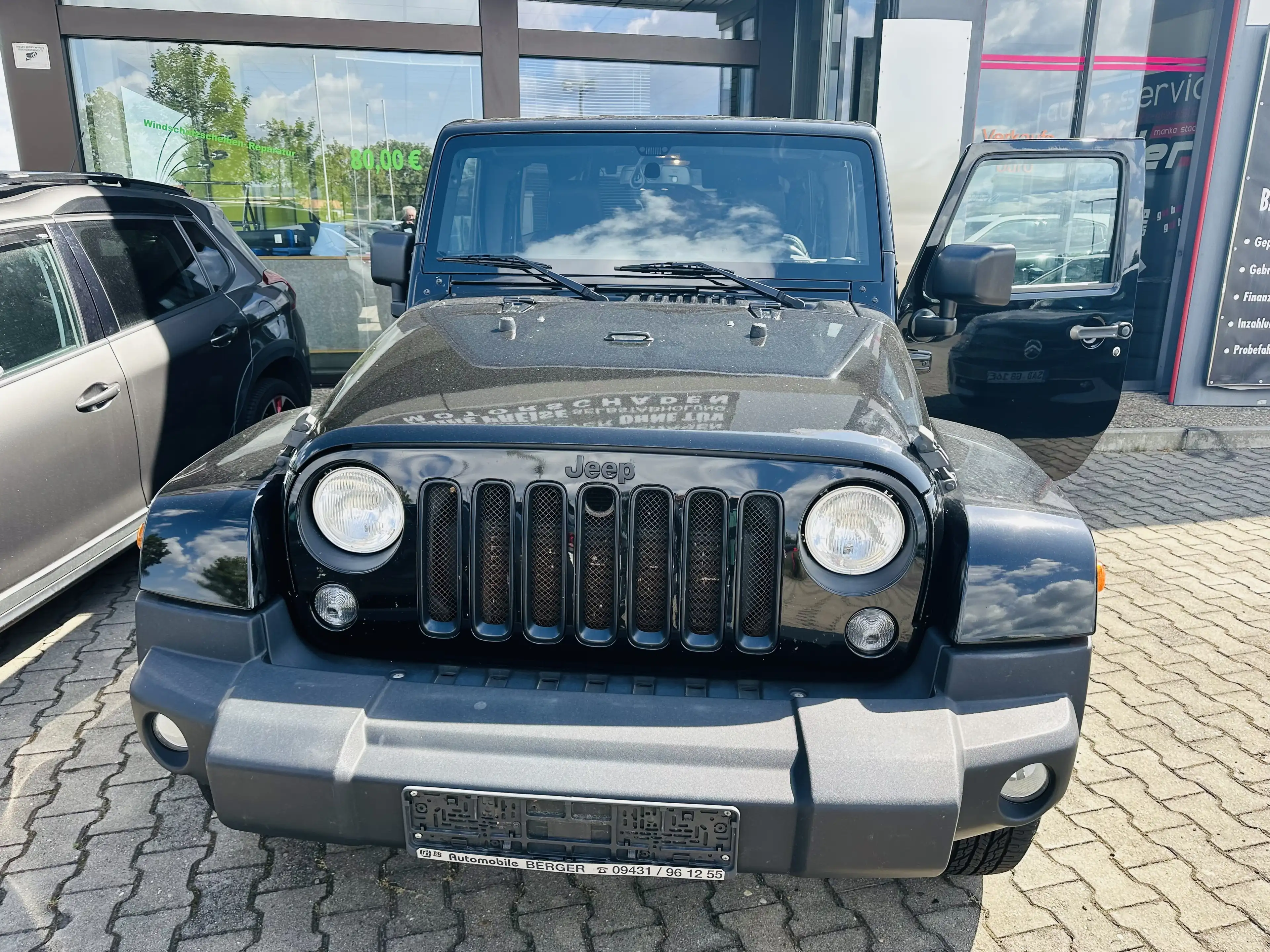 Jeep Wrangler Sahara Sondermodell Unlimited — photo 8