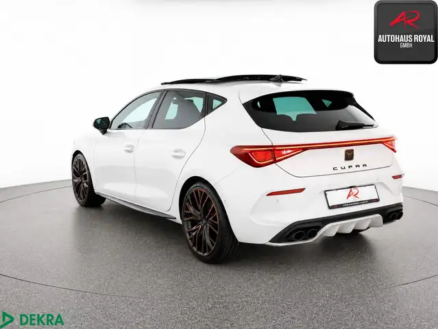Cupra Leon view 3