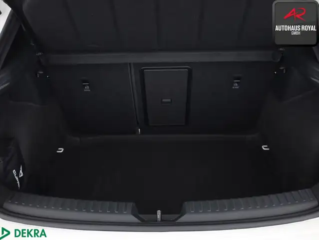 Cupra Leon view 14