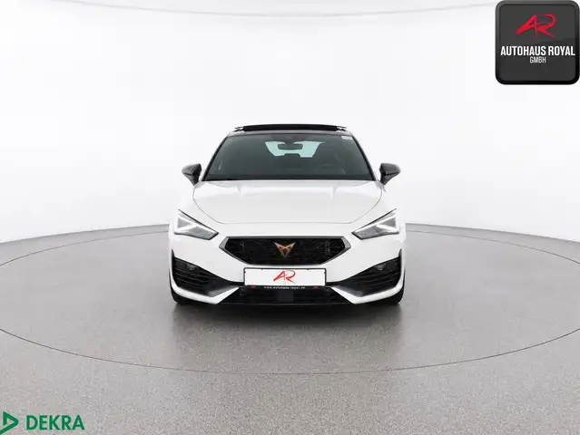 Cupra Leon view 8