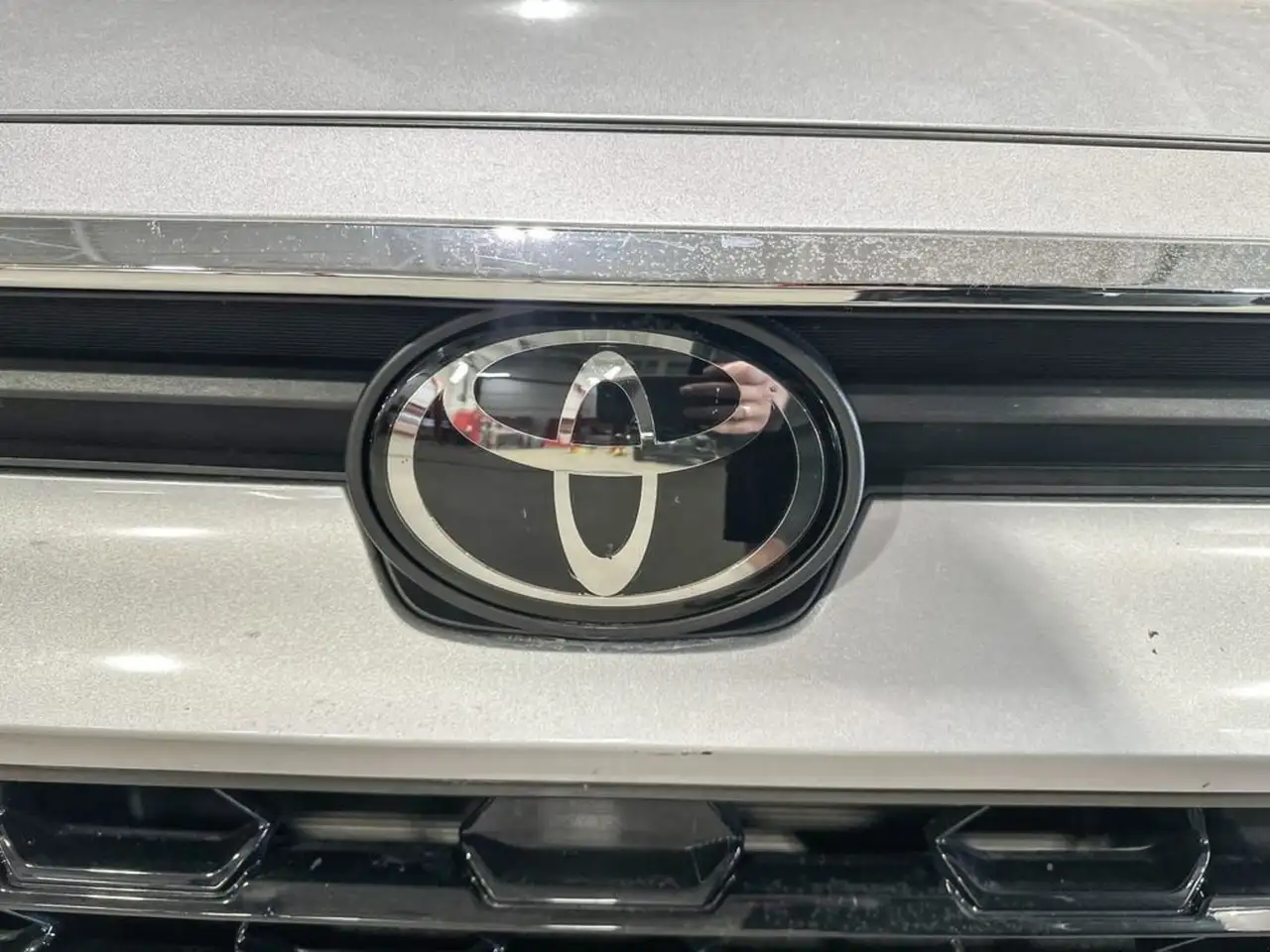 Toyota Grand Highlander снимка Toyota Grand Highlander