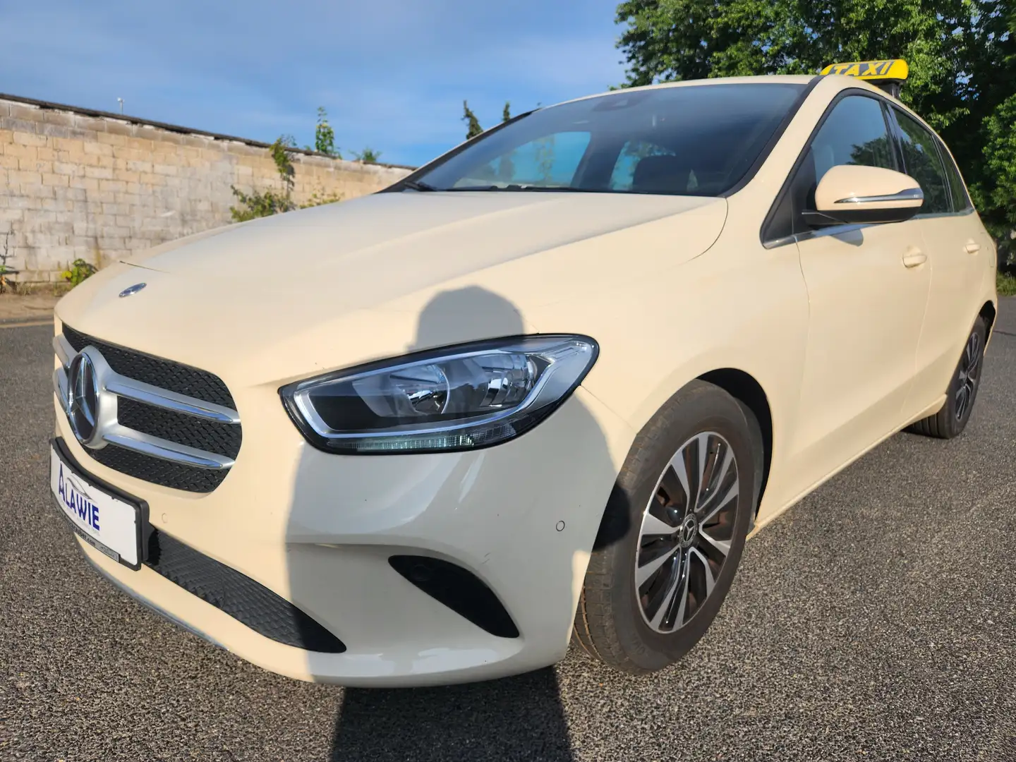 Mercedes-Benz B 180 2,0 d Taxi *Taxameter* sofort Einsatzbereit Beige - 1