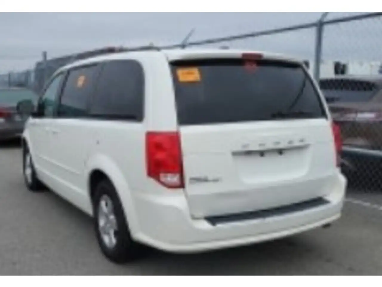 Dodge Grand Caravan снимка Dodge Grand Caravan