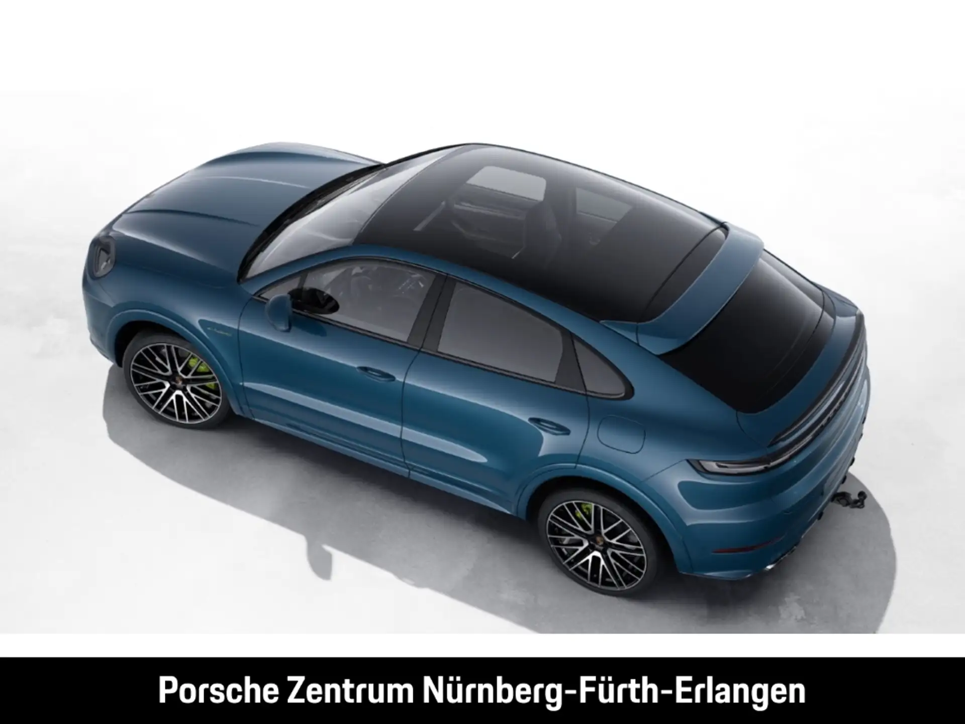 Porsche Cayenne E-Hybrid 2026 파랑 사진 4