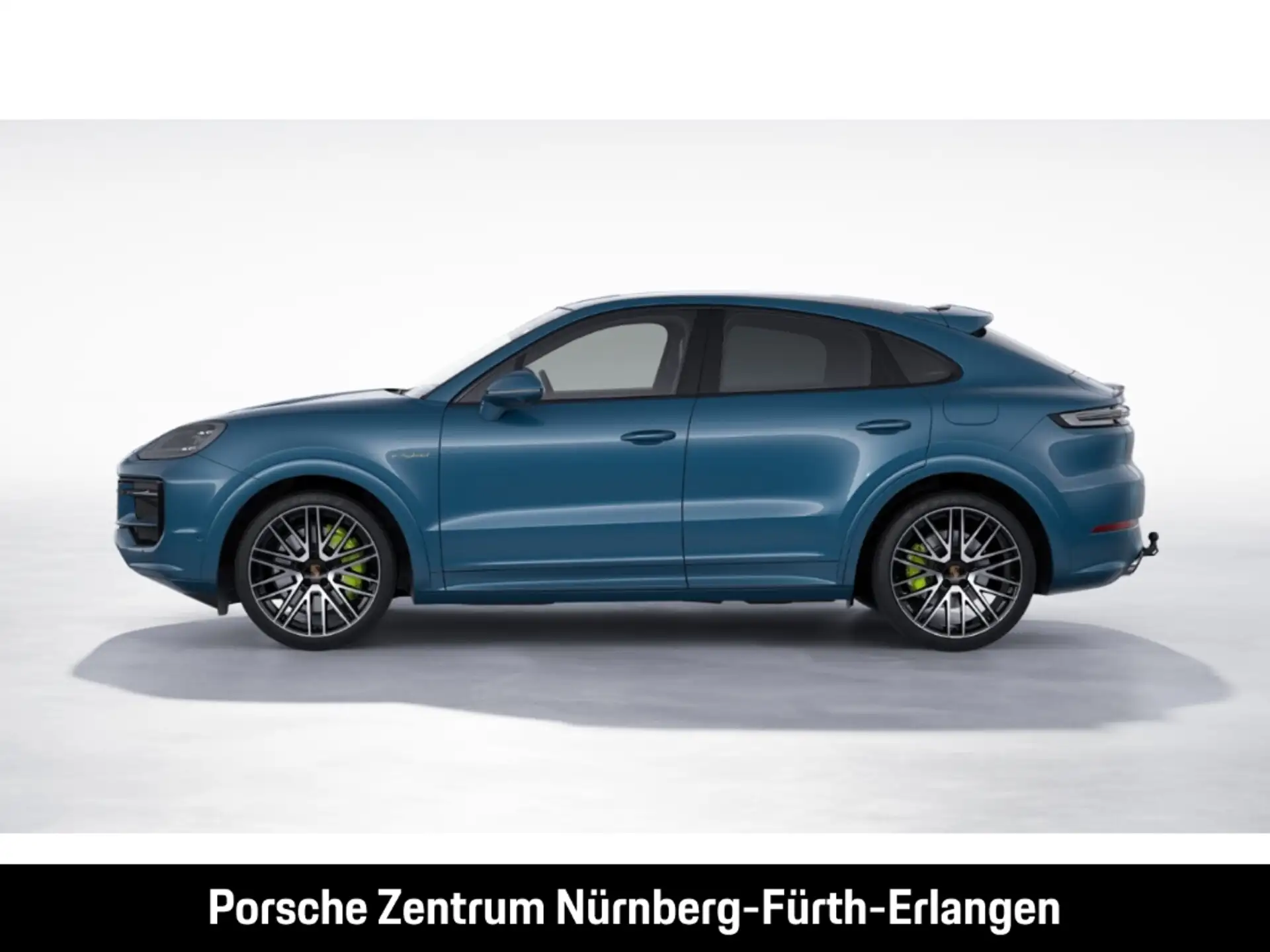 Porsche Cayenne E-Hybrid 2026 파랑 사진 2