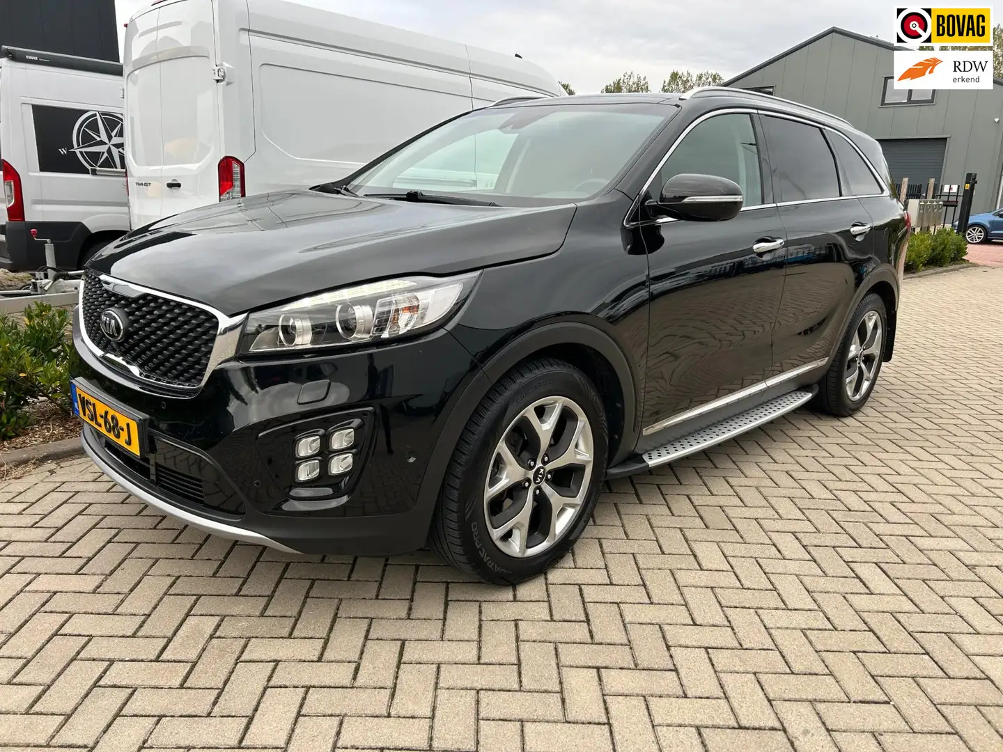 Kia Sorento 2.2CRDi 200PK AWD Automaat GT-Line Euro 6 Zwart - 1