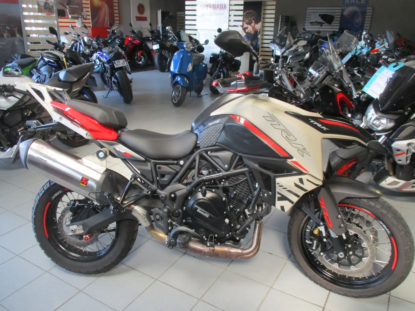 Benelli TRK 702 Beige - 1