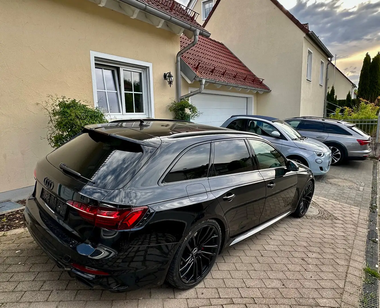 Audi RS4 DYNAMIK/DESIGN/OPTIK/RS-AGA*MATRIX*VIR*HUD*B&O*EVO Black - 2