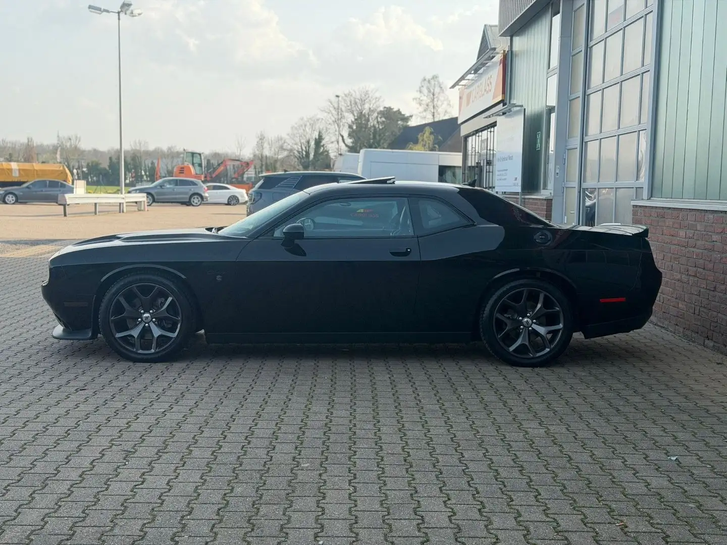 Dodge Challenger SXT V6 3.6l 1.HAND Unfallfrei Schwarz - 2