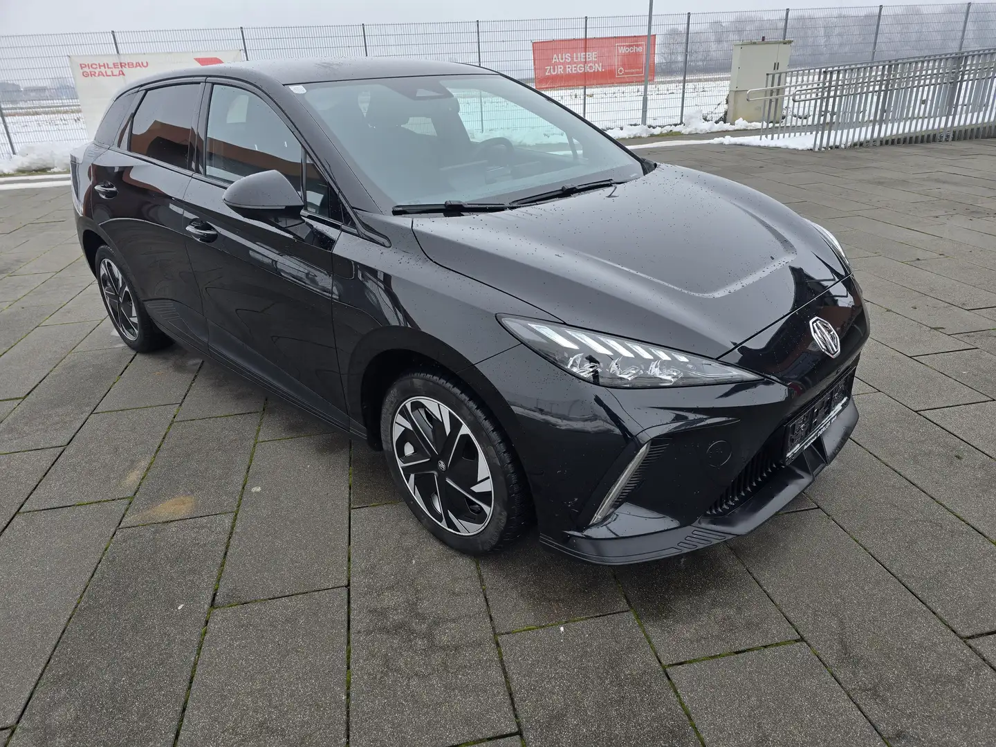 MG MG4 MG4 EV 64 kWh Luxury Luxury - 1