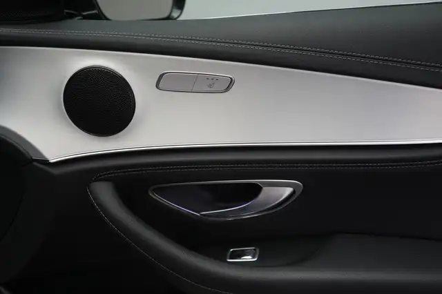 Mercedes-Benz E-Class view 10