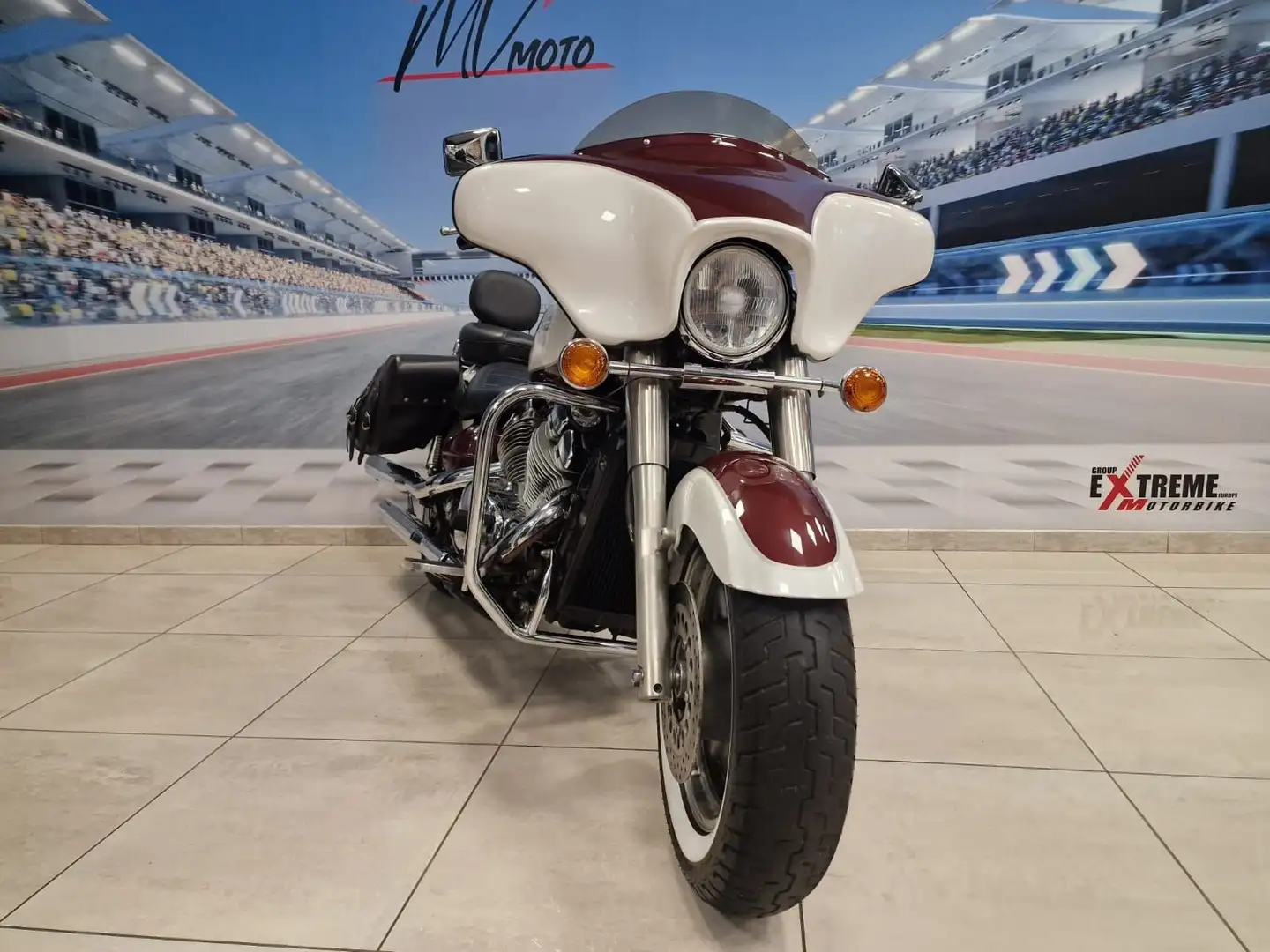 Yamaha XVZ 1300 Royal Star - 2