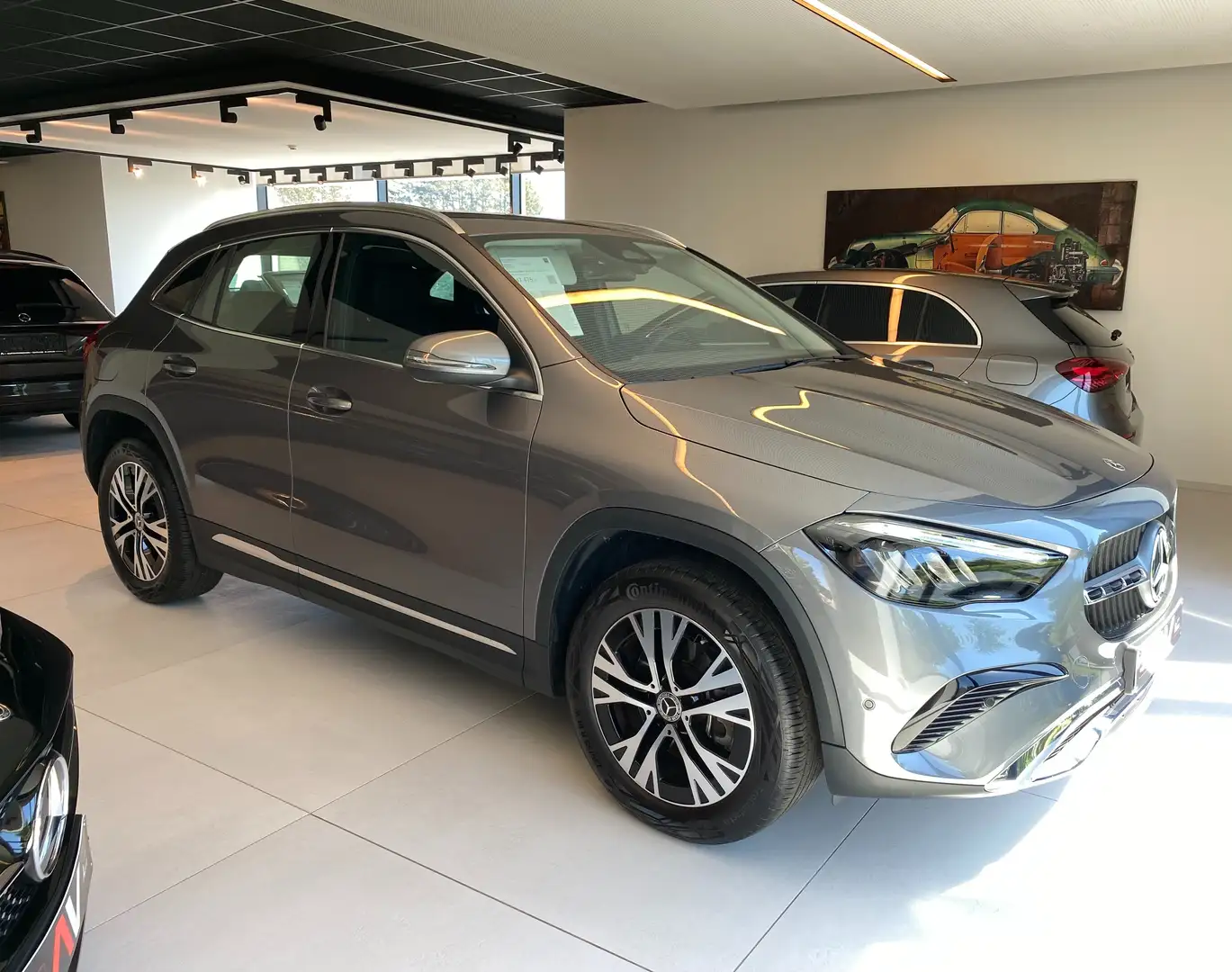 Mercedes-Benz GLA 250 e 8G Plug-in OFF-ROAD MBUX/El.Klep/Trekh. Gris - 1