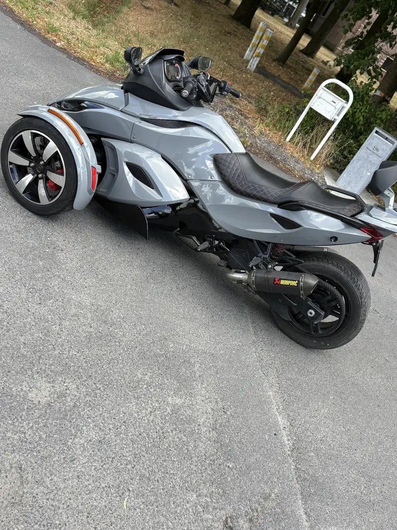 Can-Am rs s - 2