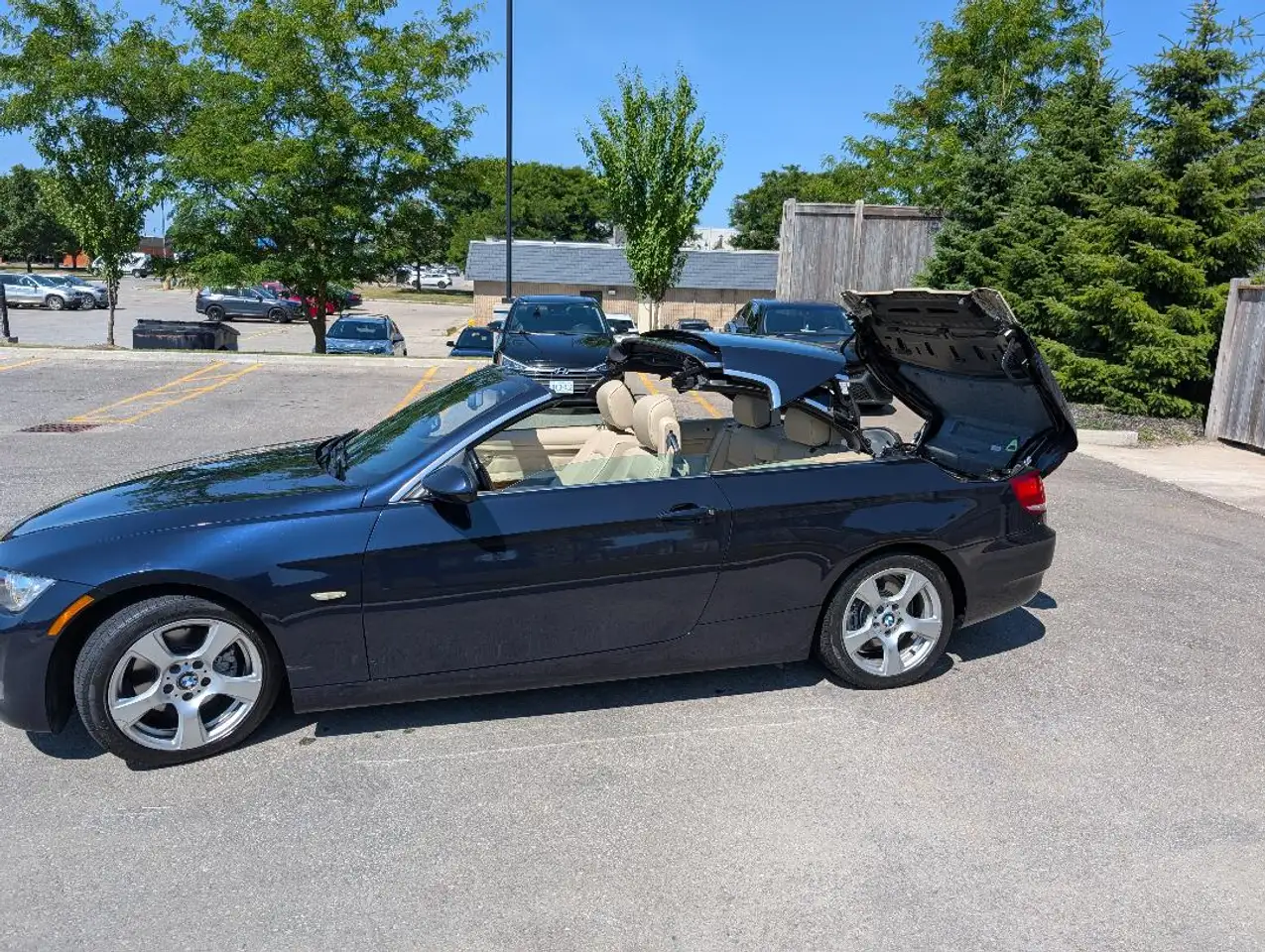BMW 3 Series снимка BMW 3 Series