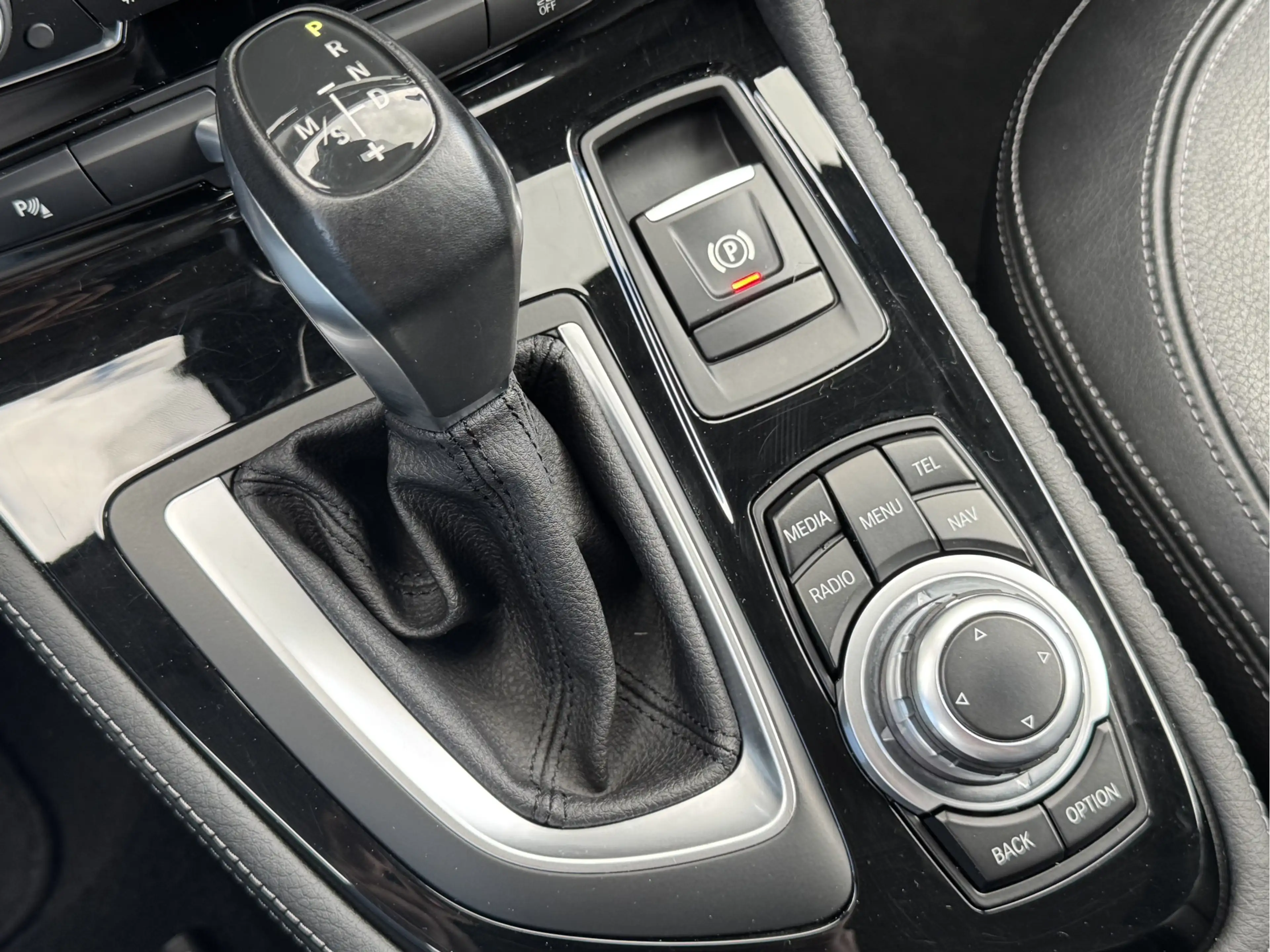 BMW 218 2-serie Active Tourer 218I LUXURY | NL-AUTO! | TRE — photo 16