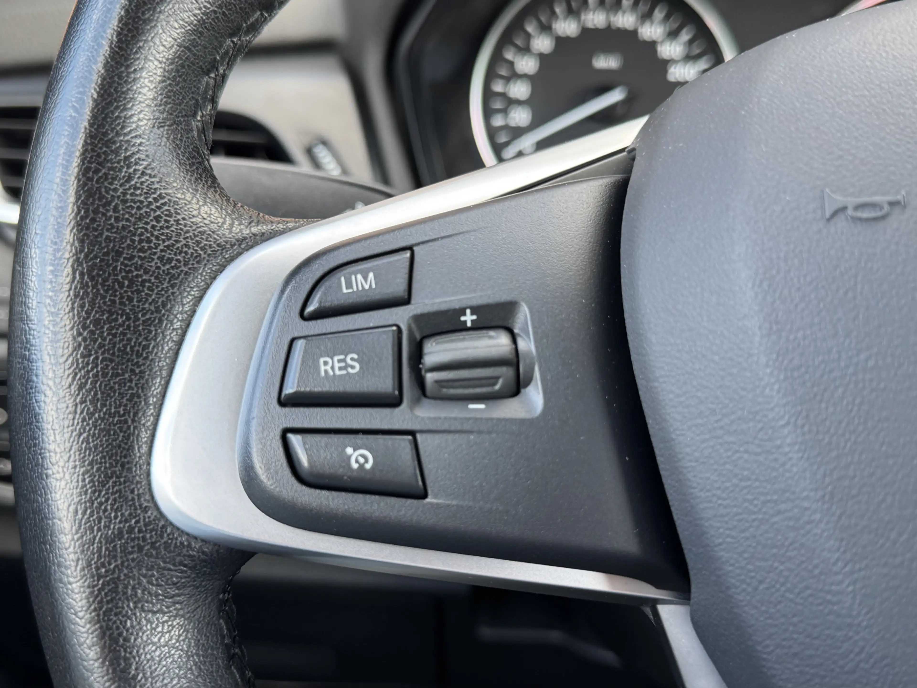 BMW 218 2-serie Active Tourer 218I LUXURY | NL-AUTO! | TRE — photo 18