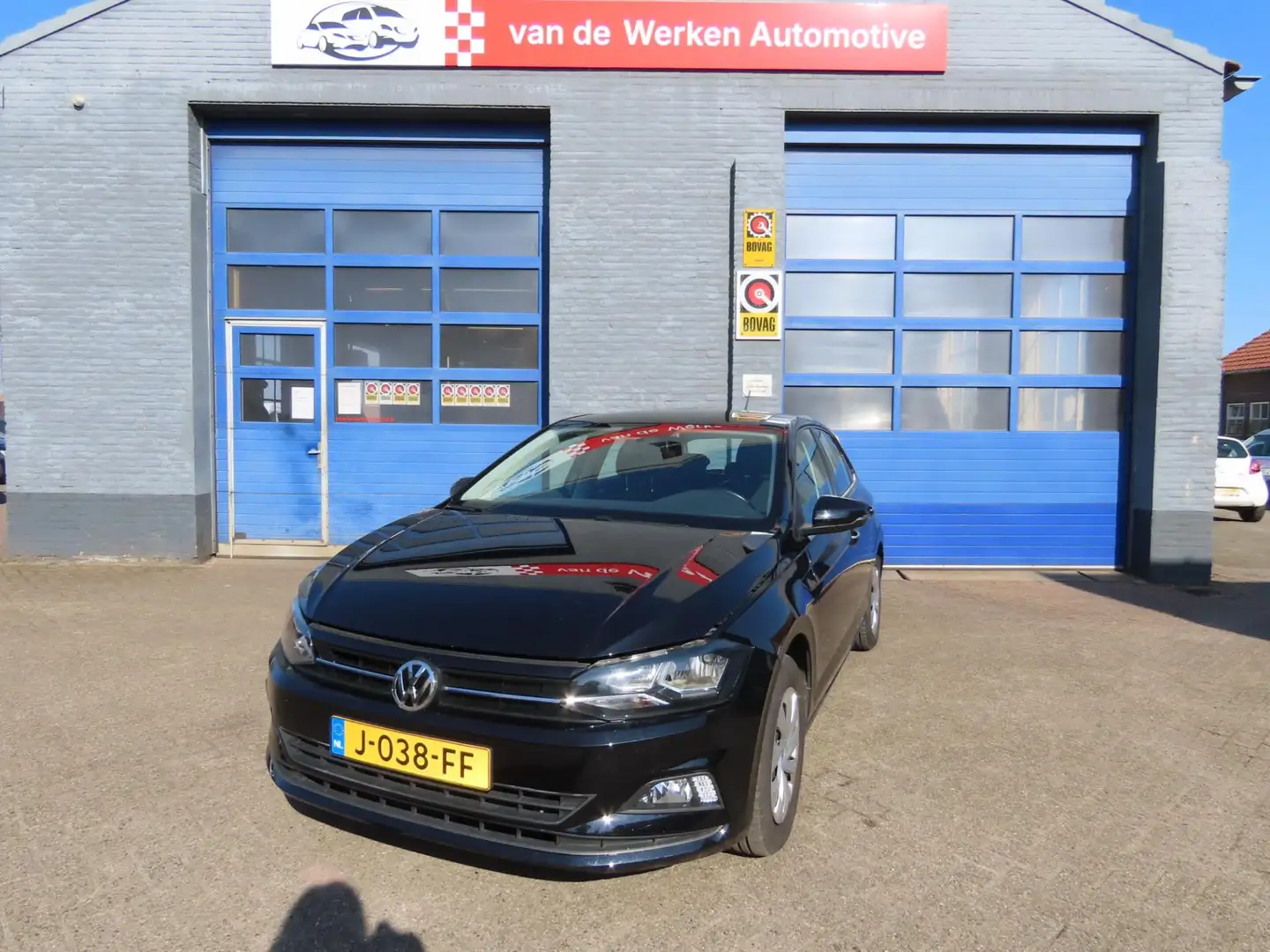 Volkswagen Polo 1.0 TGI Comfortline Zwart - 1