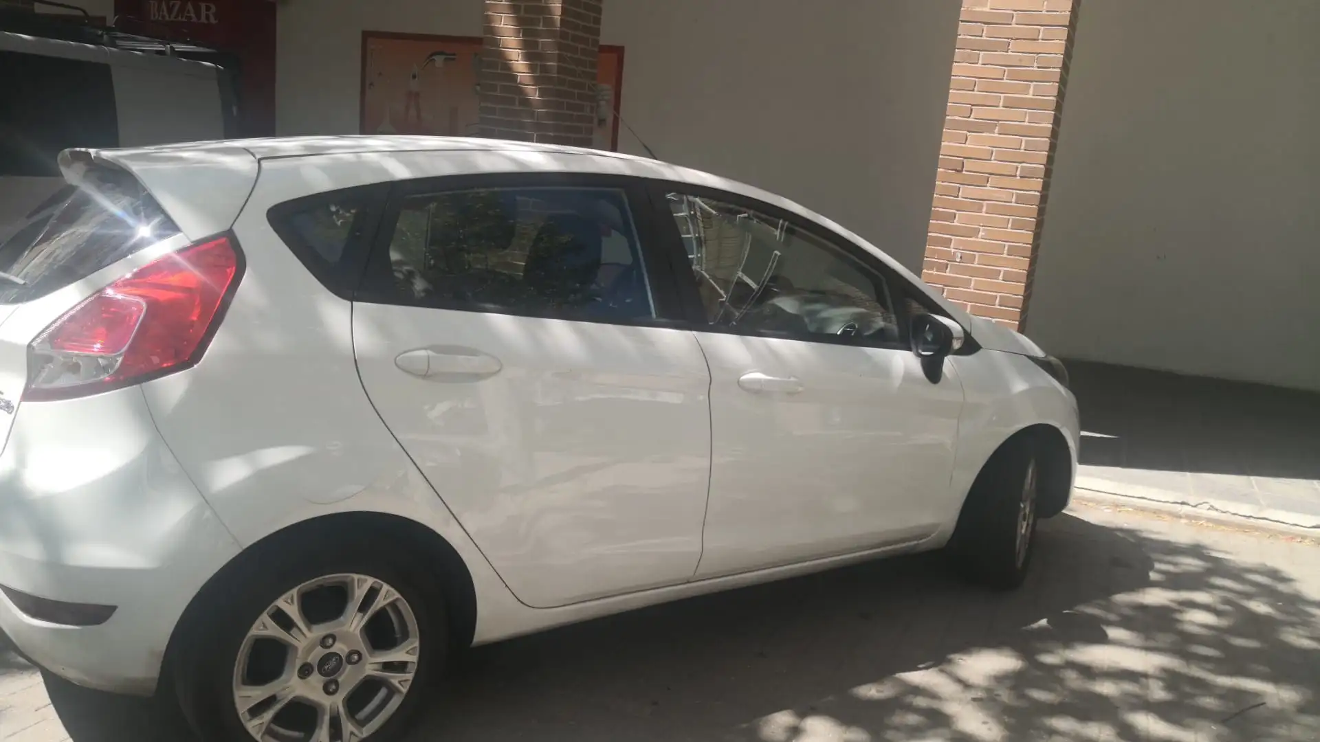Ford Fiesta 14 tdci 68 cv - 2