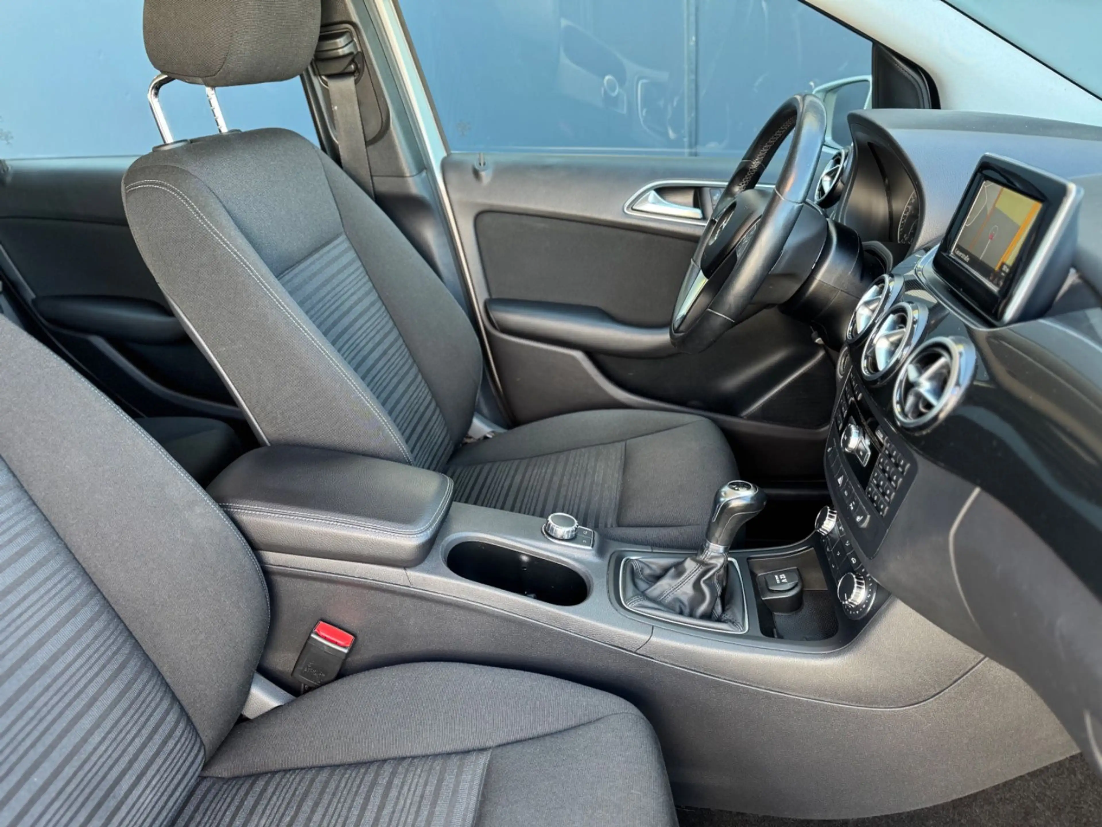 Mercedes-Benz B 200 B200 CDI 2.Hand/SHZ/MFL/Kamera/Garantie — photo 9