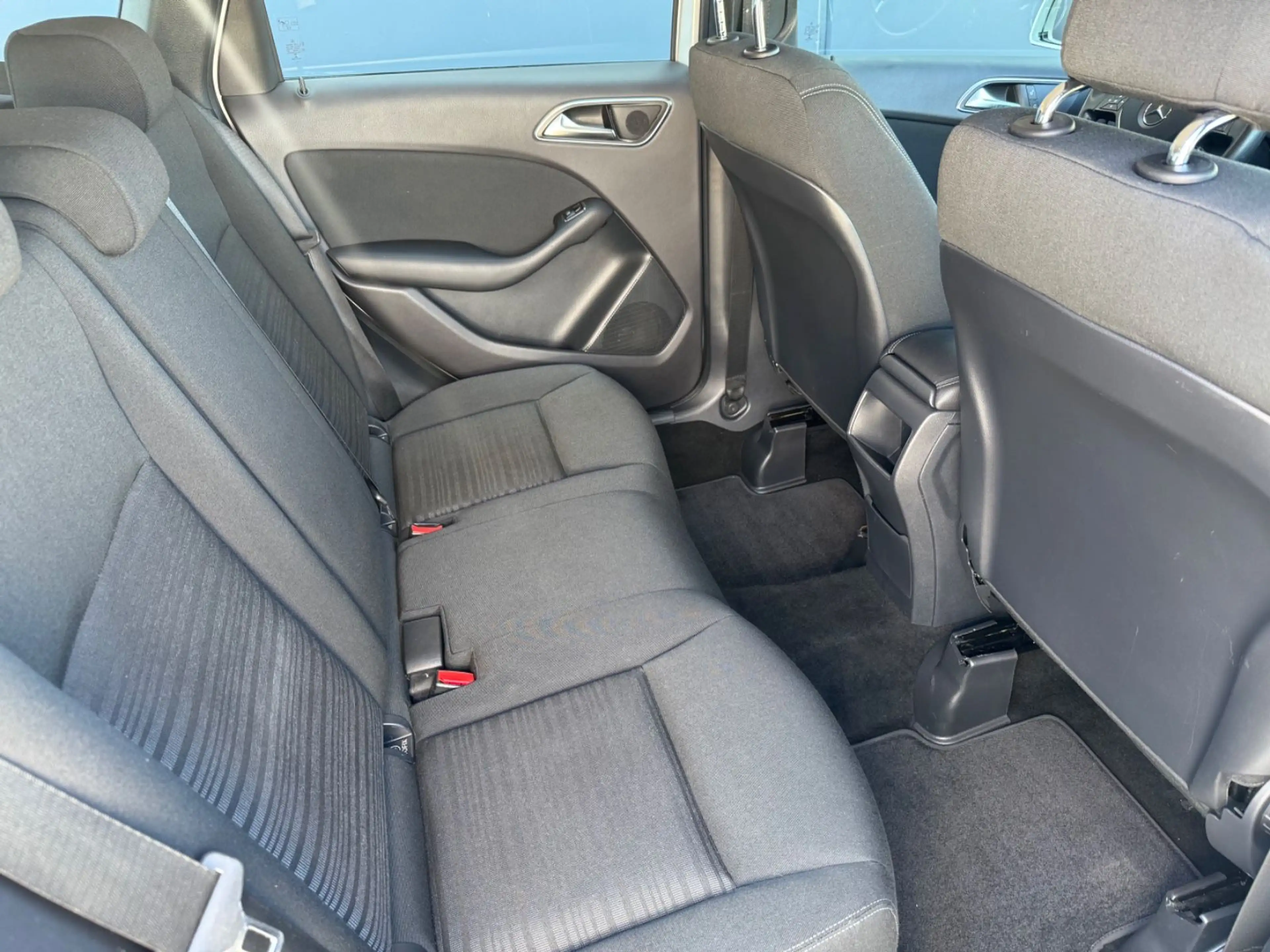 Mercedes-Benz B 200 B200 CDI 2.Hand/SHZ/MFL/Kamera/Garantie — photo 13