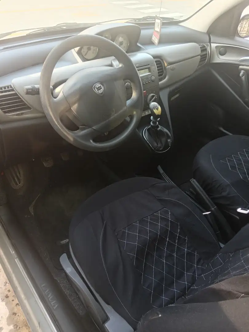 Lancia Ypsilon 1.2 8v Argento - 2