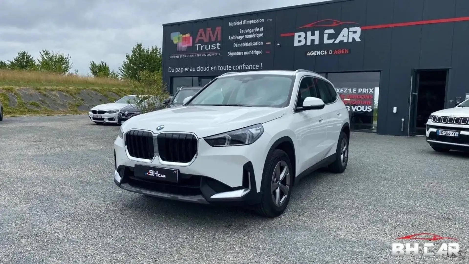 BMW X1 sDrvie 1.8i 136CH Lounge Weiß - 1