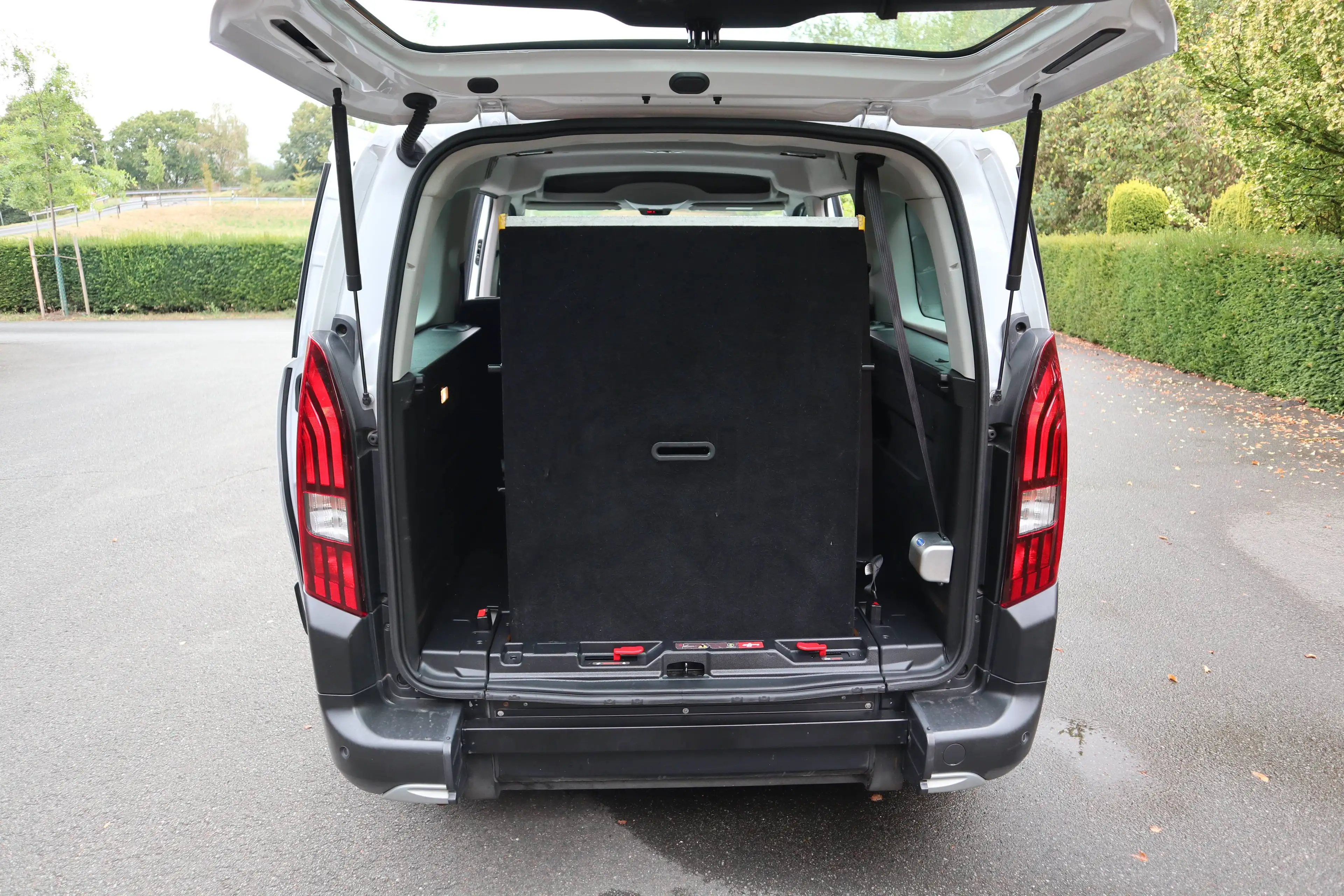 Peugeot Rifter Allure  L2 Automatik*rollstuhlgerecht*Wenderampe*Garantie* — photo 11