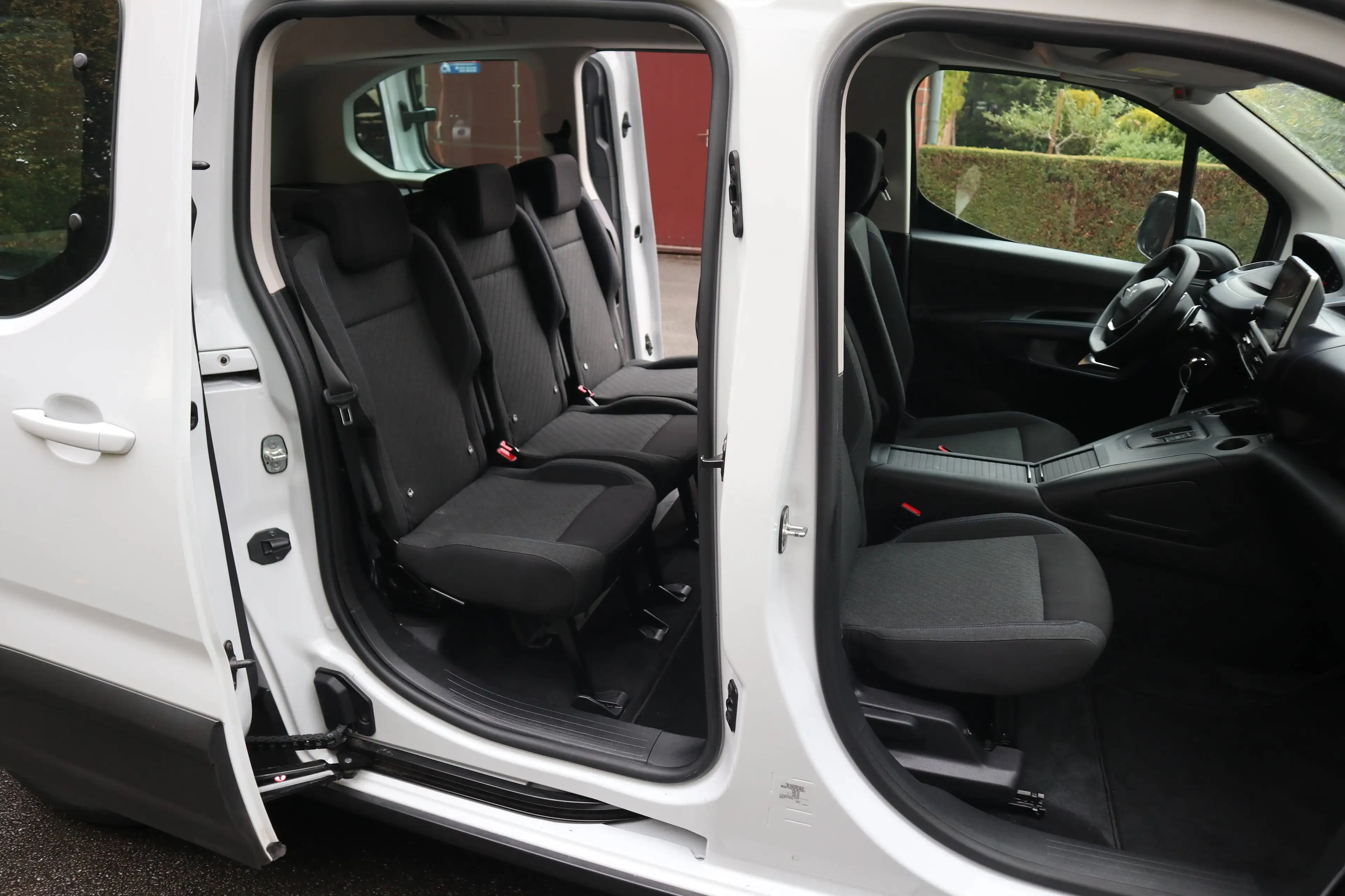 Peugeot Rifter Allure  L2 Automatik*rollstuhlgerecht*Wenderampe*Garantie* — photo 14