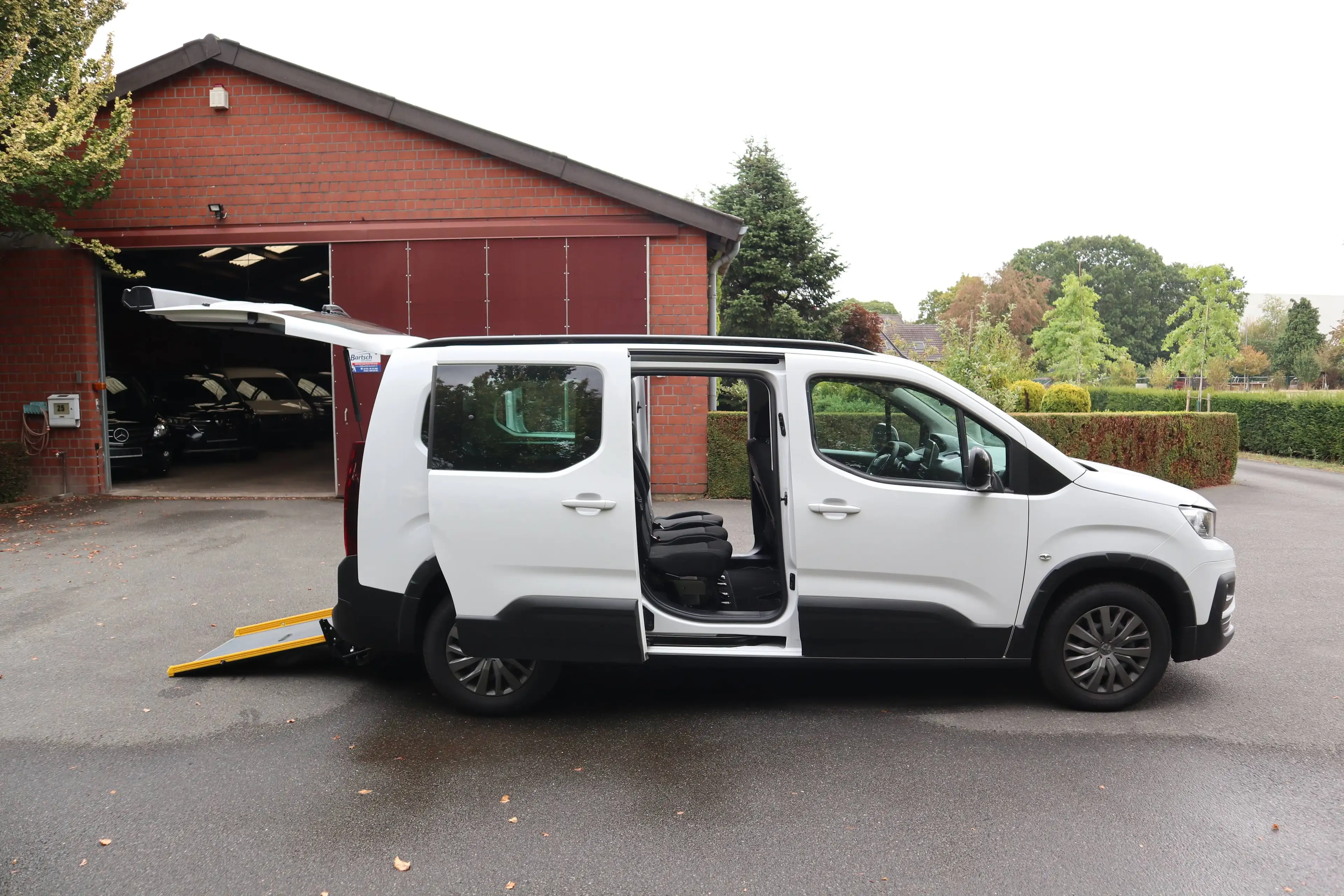 Peugeot Rifter Allure  L2 Automatik*rollstuhlgerecht*Wenderampe*Garantie* — photo 8